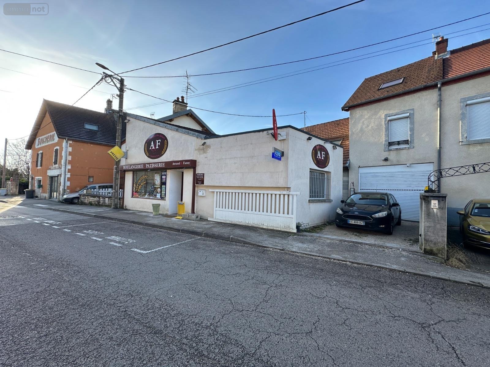 Immeuble a vendre Foucherans 39100 Jura 285 m2  189000 euros