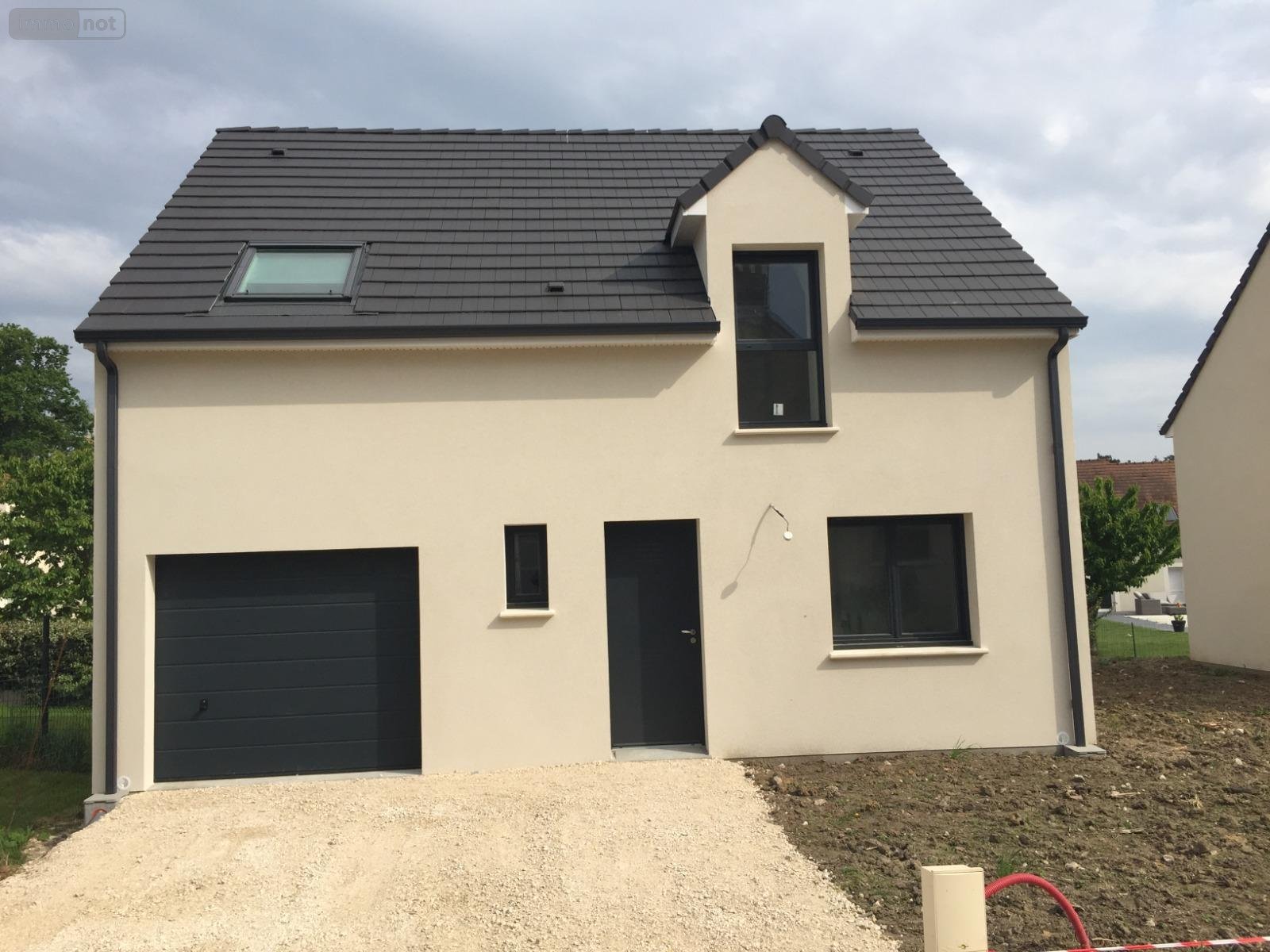 Location maison Saint-Jean-de-Braye 45800 Loiret 91 m2 4 pièces 995 euros