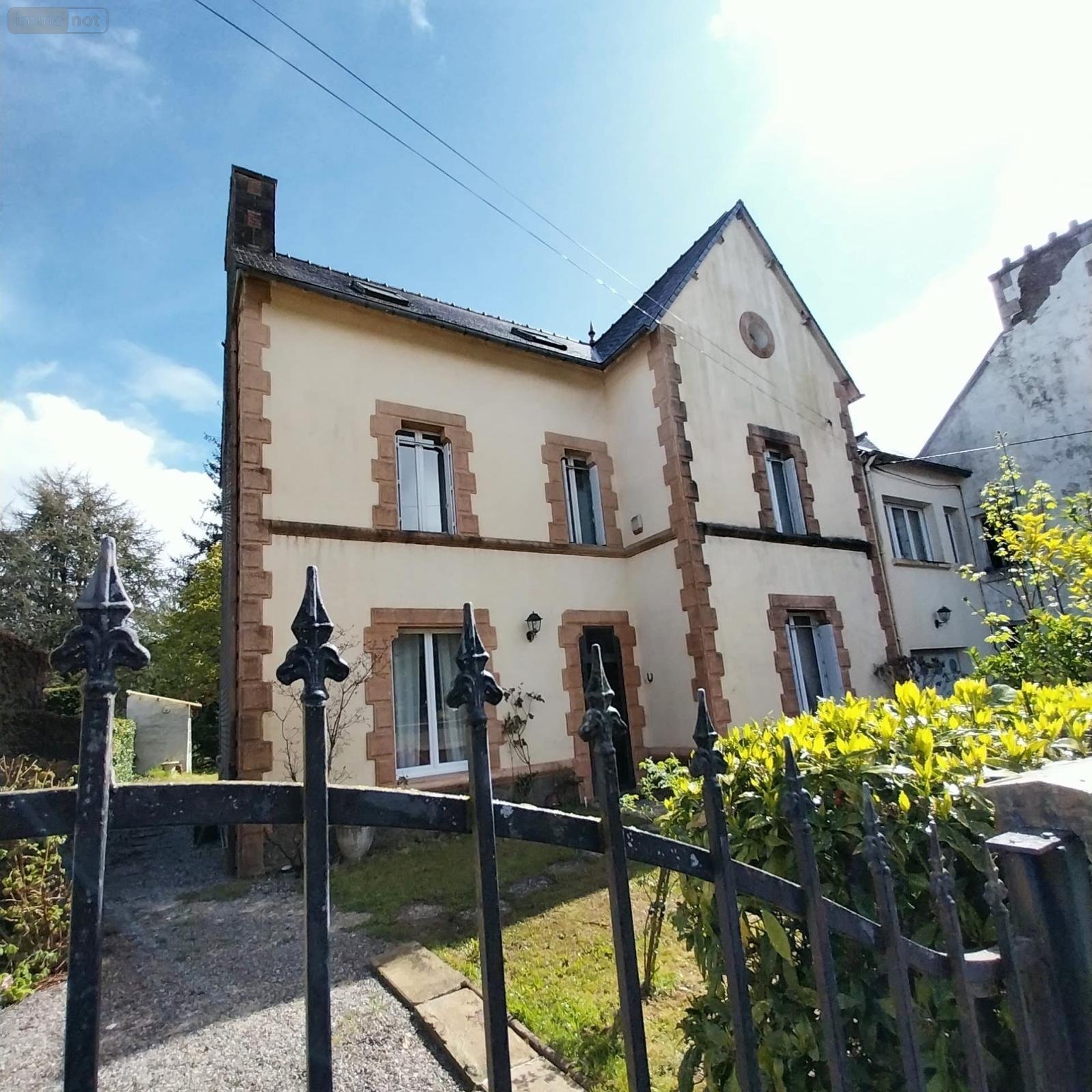 propriete a vendre Rostrenen 22110 Côtes-d'Armor 170 m2 9 pièces 293180 euros