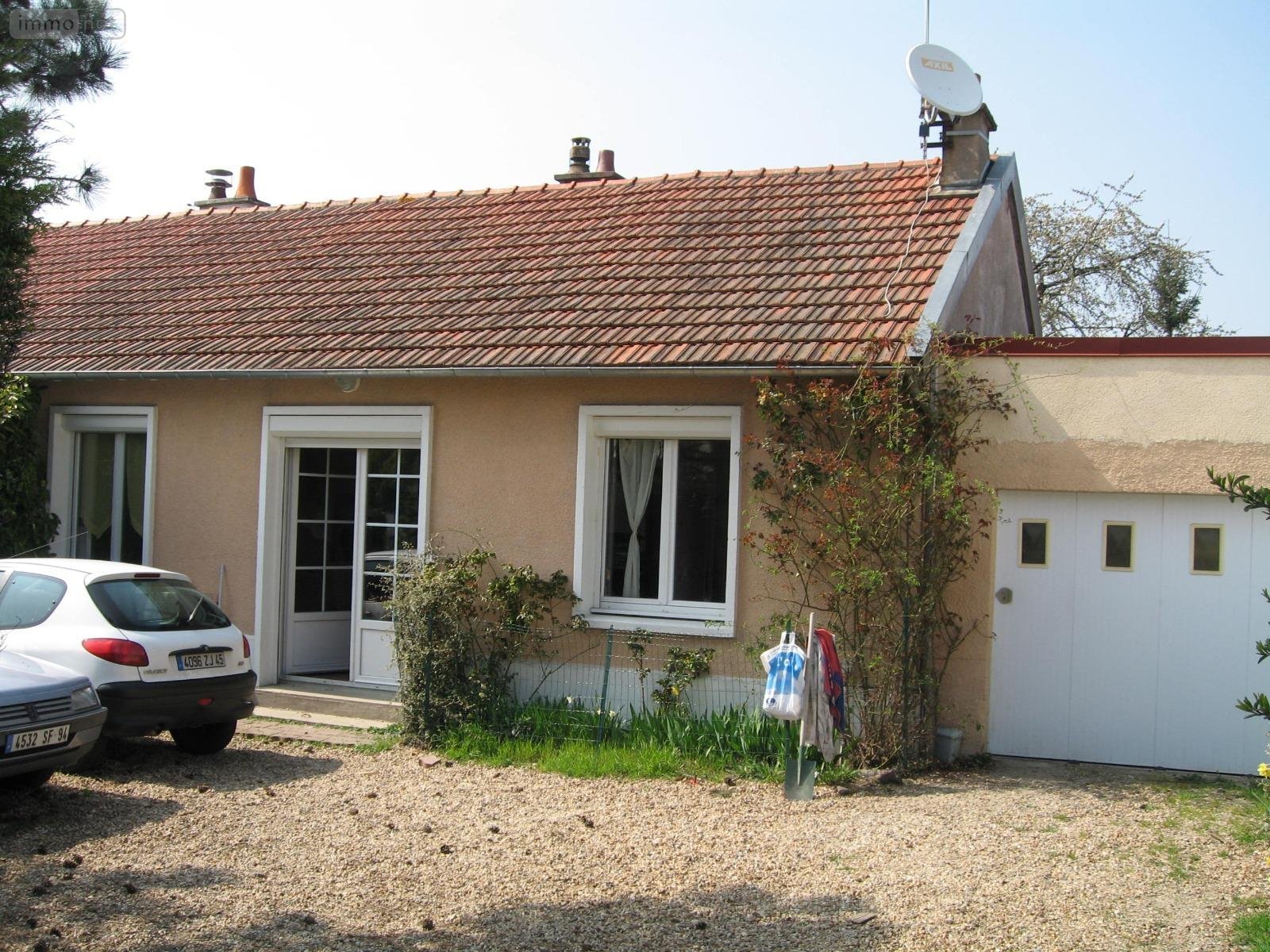Location maison Saint-Jean-de-la-Ruelle 45140 Loiret 65 m2 3 pièces 875 euros
