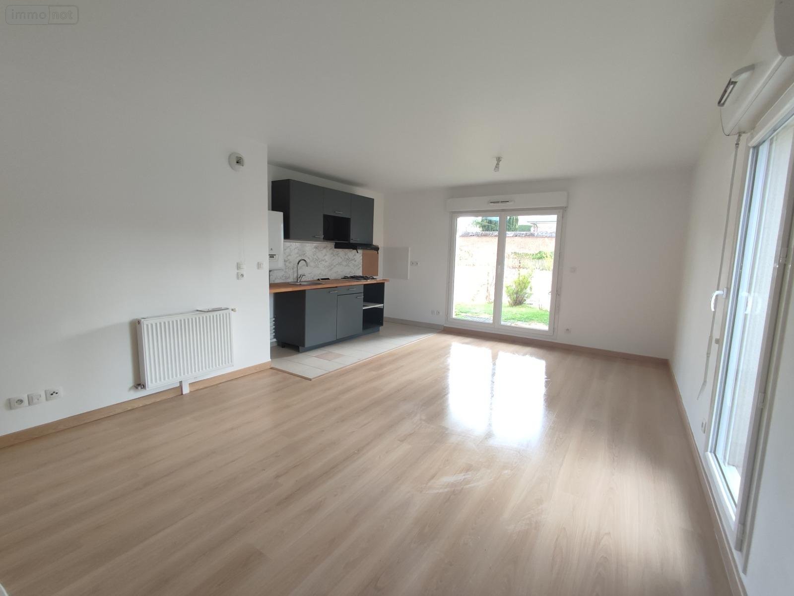 Location appartement Grand-Bourgtheroulde 27520 Eure 79 m2 4 pièces 910 euros