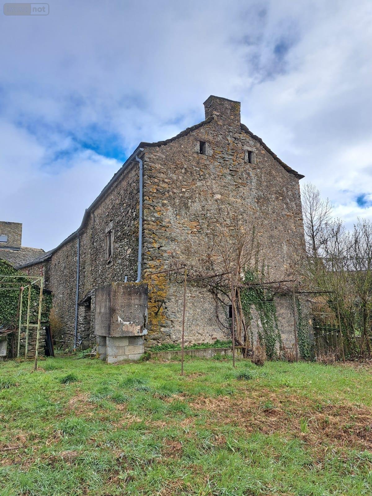 Maison a vendre Castanet 12240 Aveyron 60 m2 2 pièces 37450 euros