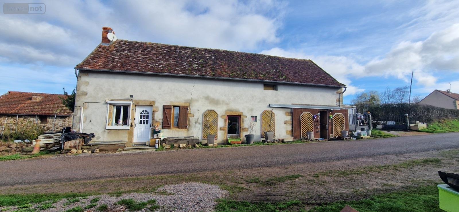 Viager maison Grandvaux 71430 Saône-et-Loire 137 m2 7 pièces 20000 euros