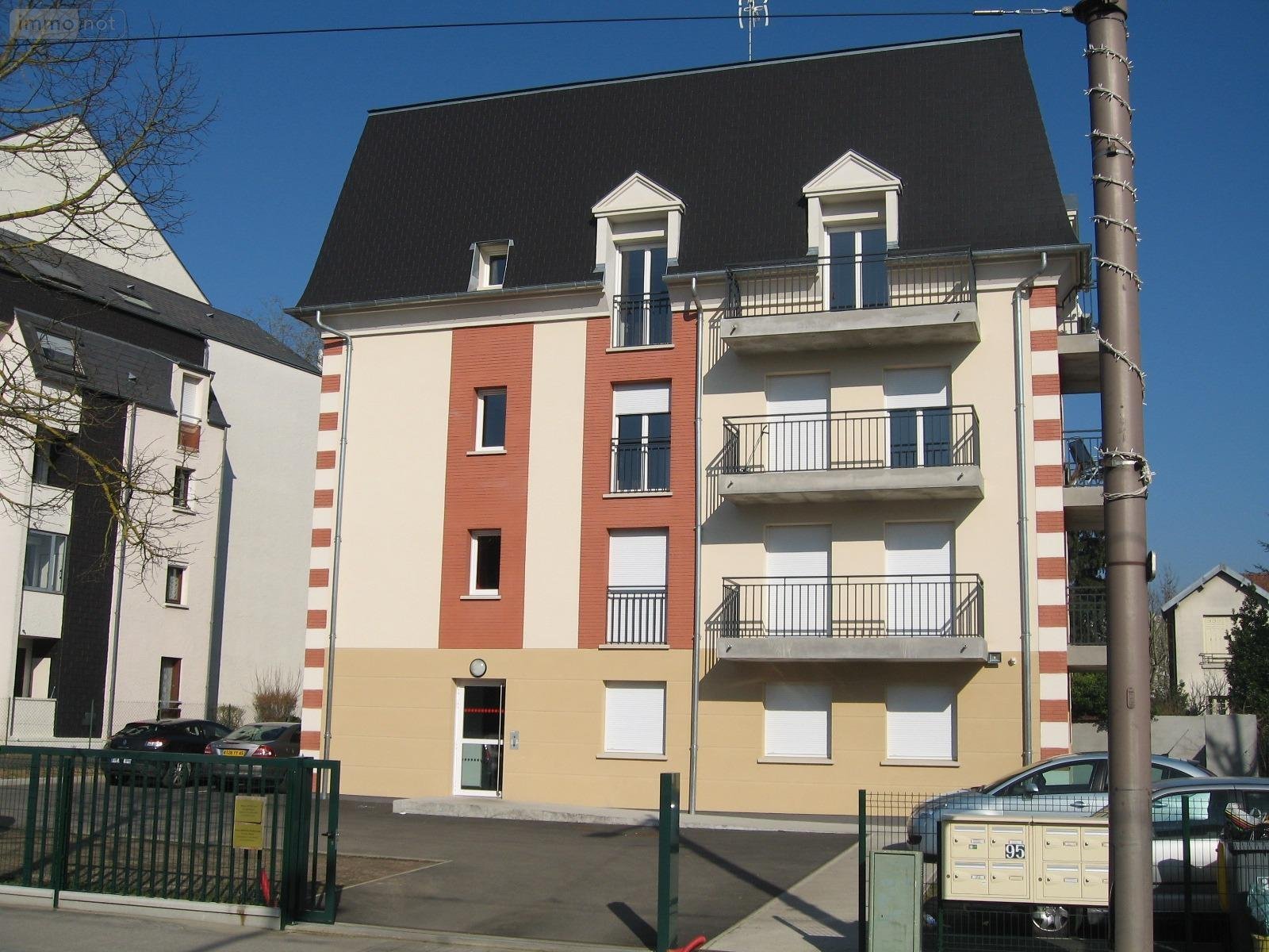 Location appartement Orléans 45000 Loiret 25 m2 1 pièce 510 euros