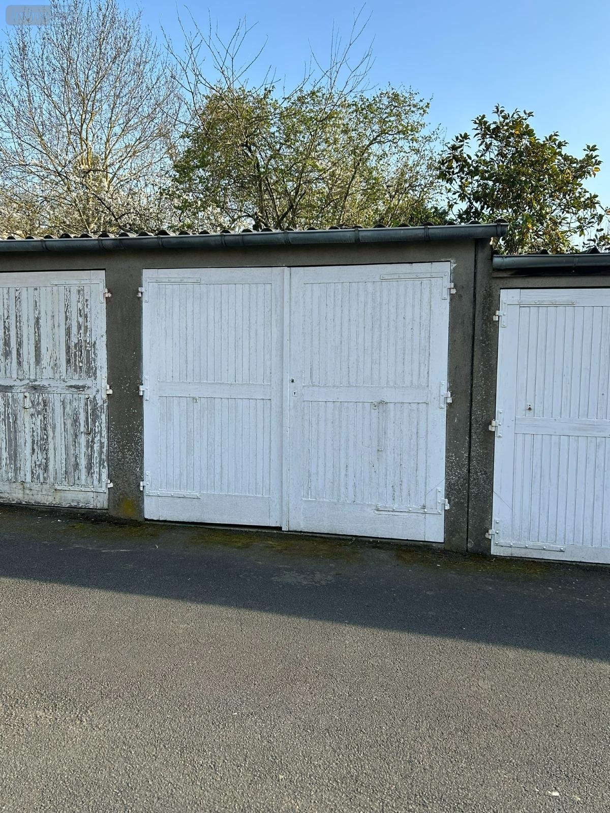 Garage et parking a vendre Le Mans 72000 Sarthe 15 m2  21500 euros
