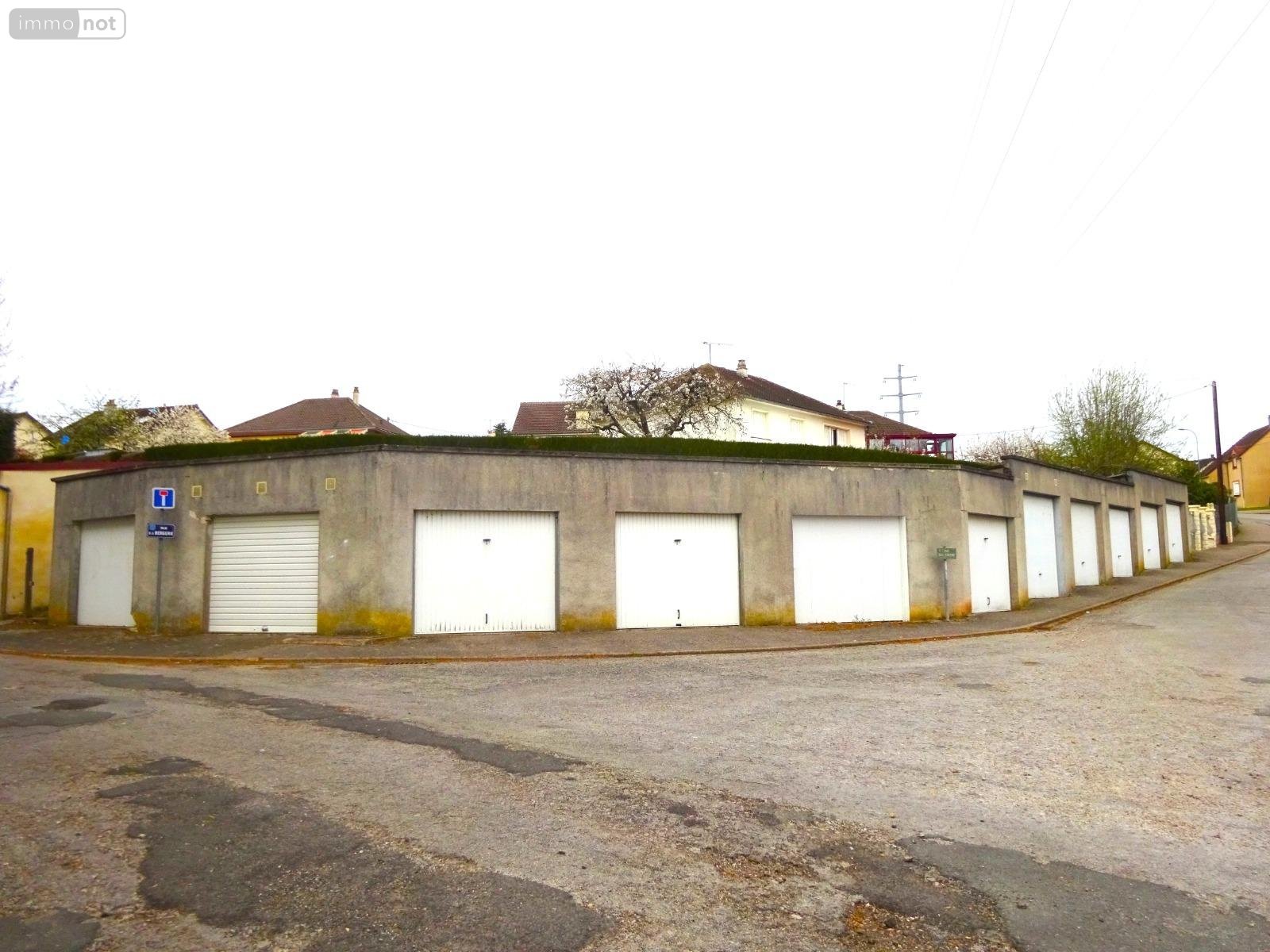 Location garage et parking Nogent-le-Rotrou 28400 Eure-et-Loir 9 m2  37 euros