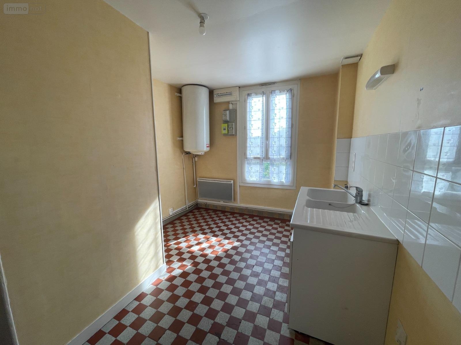 Location appartement Brionne 27800 Eure 51 m2 3 pièces 460 euros