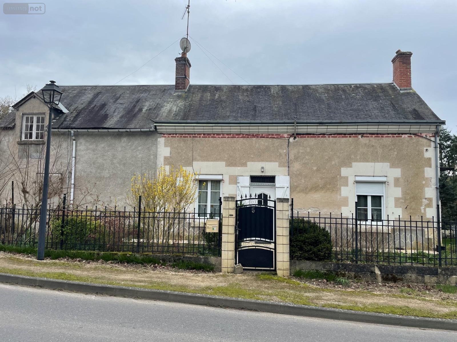 Maison a vendre Mesland 41150 Loir-et-Cher 158 m2 6 pièces 197980 euros