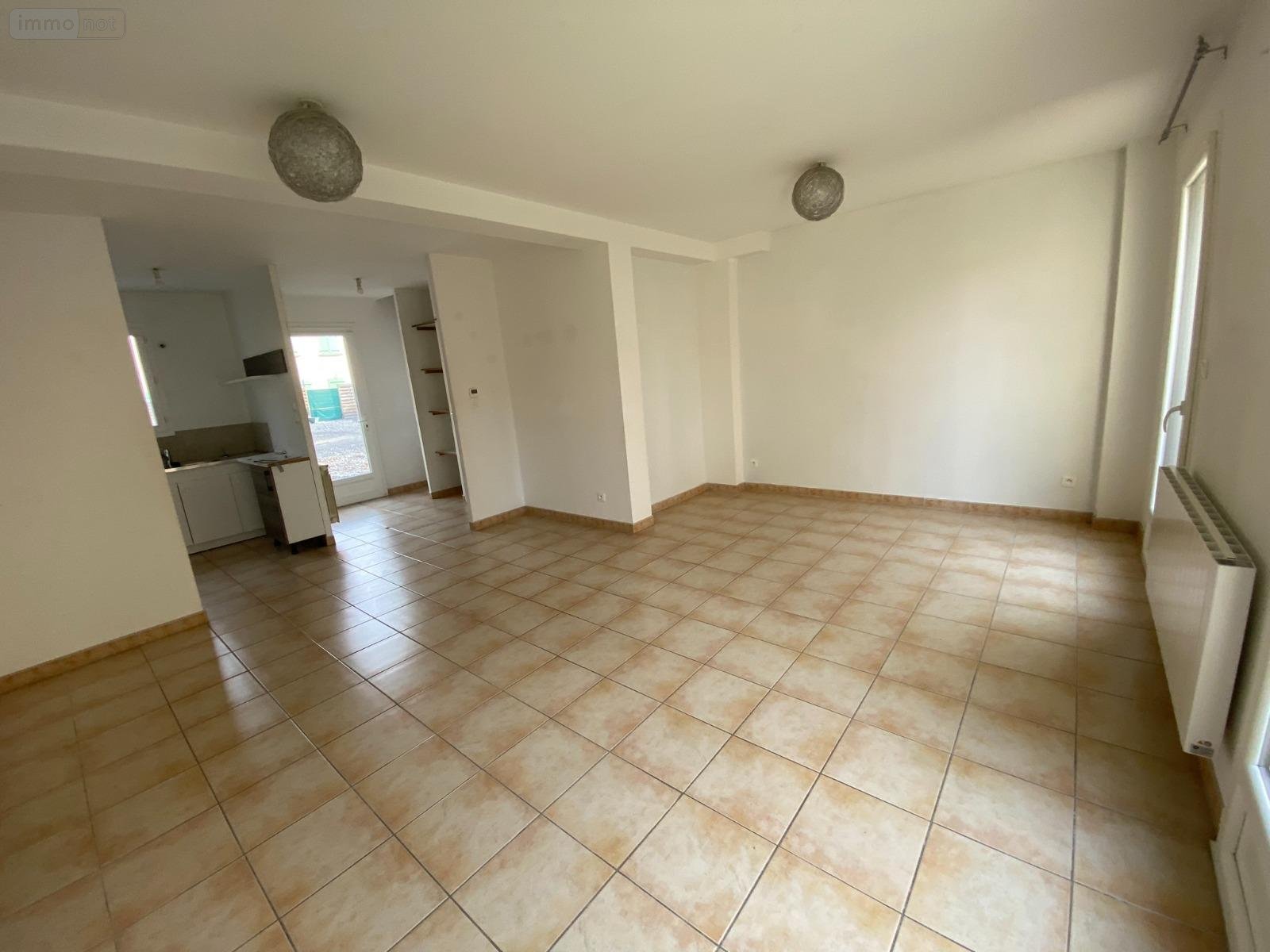 Location maison Ézy-sur-Eure 27530 Eure 91 m2 4 pièces 885 euros