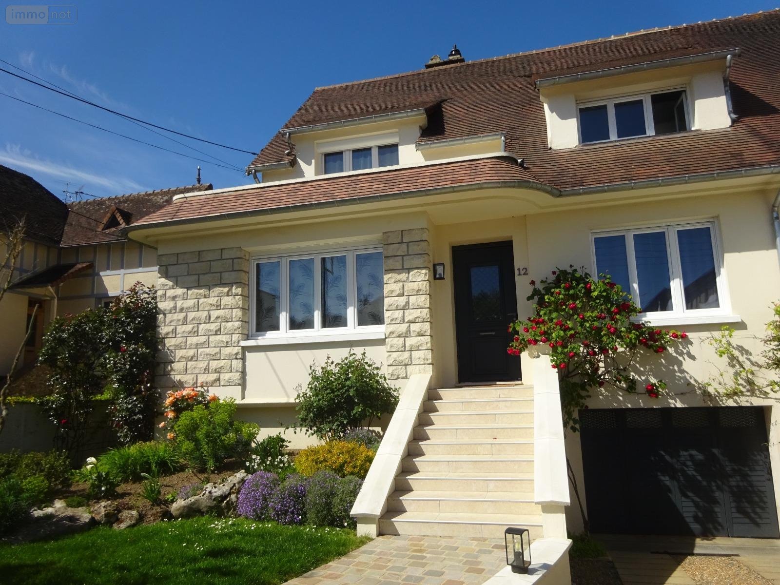 Maison a vendre Nogent-le-Rotrou 28400 Eure-et-Loir 137 m2 6 pièces 323800 euros