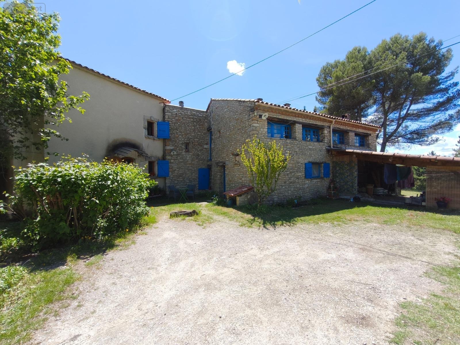 propriete a vendre Sigonce 04300 Alpes-de-Haute-Provence 302 m2 9 pièces 498000 euros