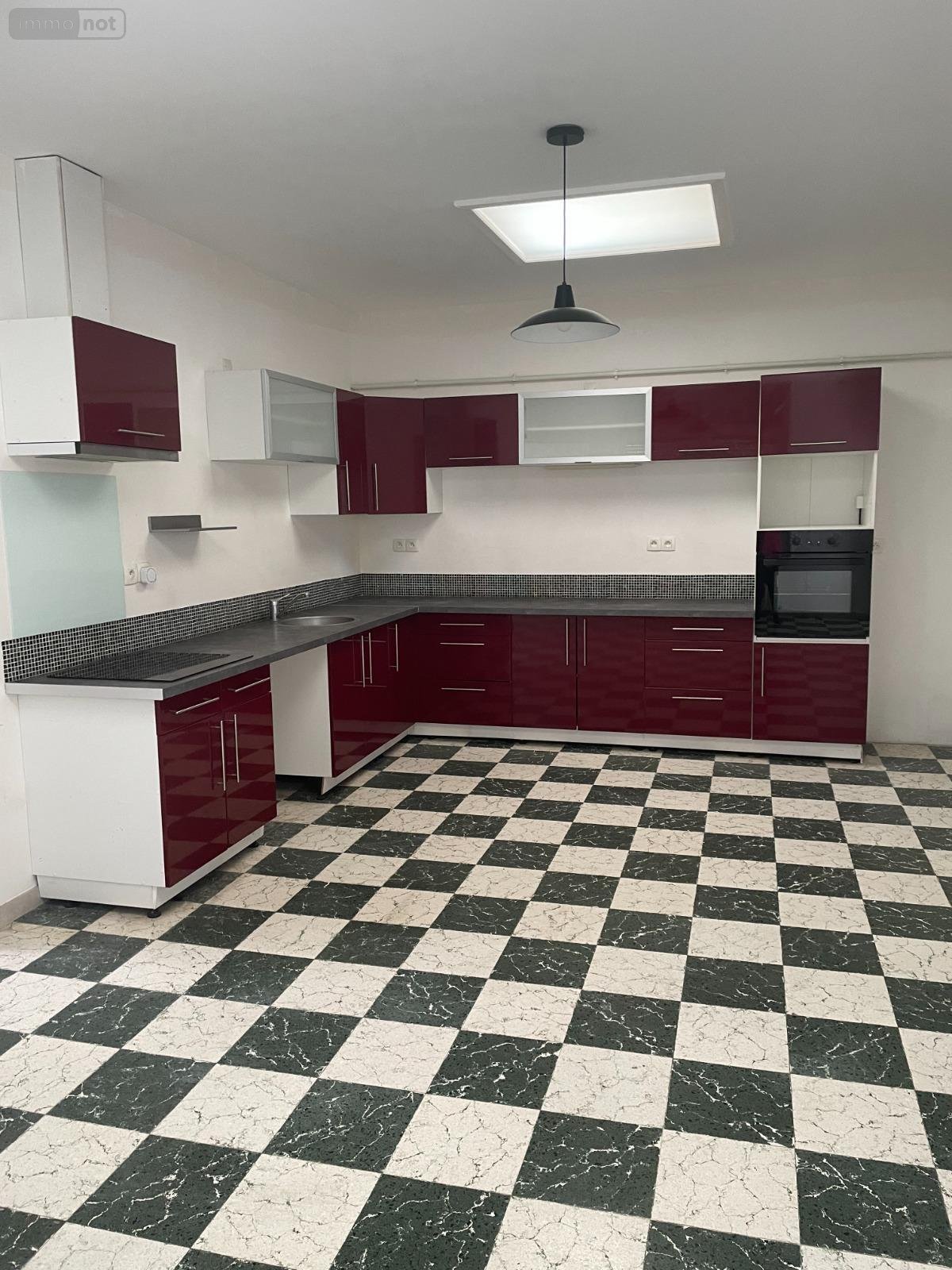Location maison Arnèke 59285 Nord 159 m2 6 pièces 800 euros