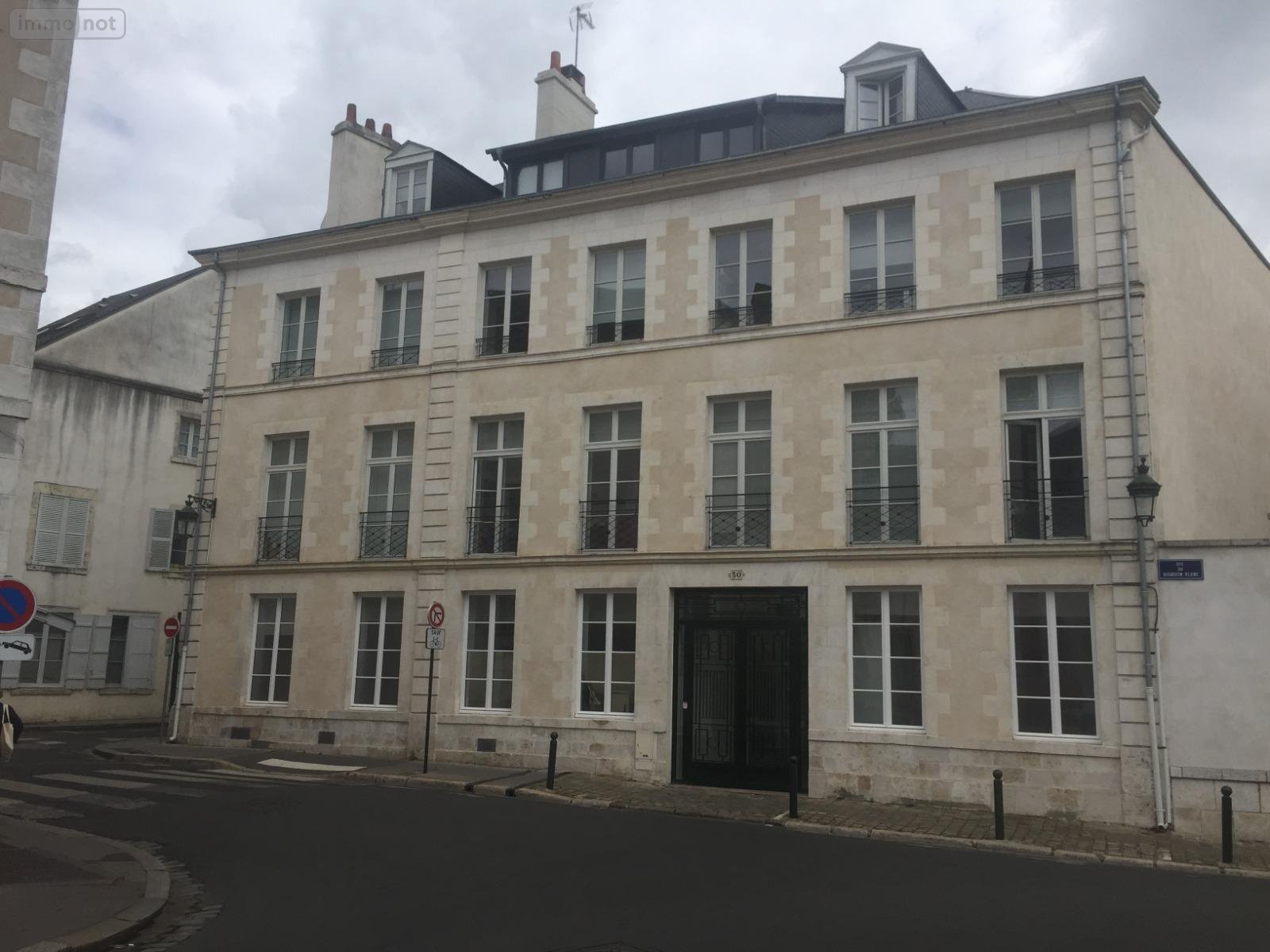 Location appartement Orléans 45000 Loiret 18 m2 1 pièce 455 euros