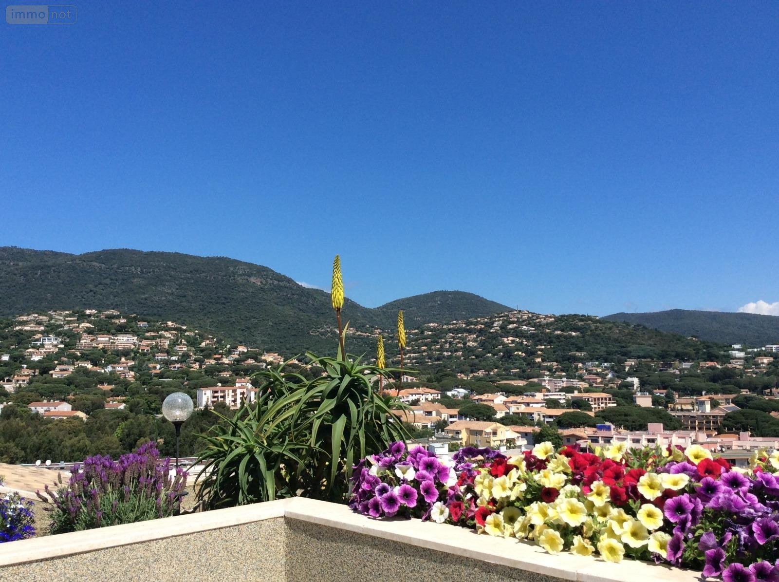 Appartement a vendre Cavalaire-sur-Mer 83240 Var 82 m2 4 pièces 1060000 euros