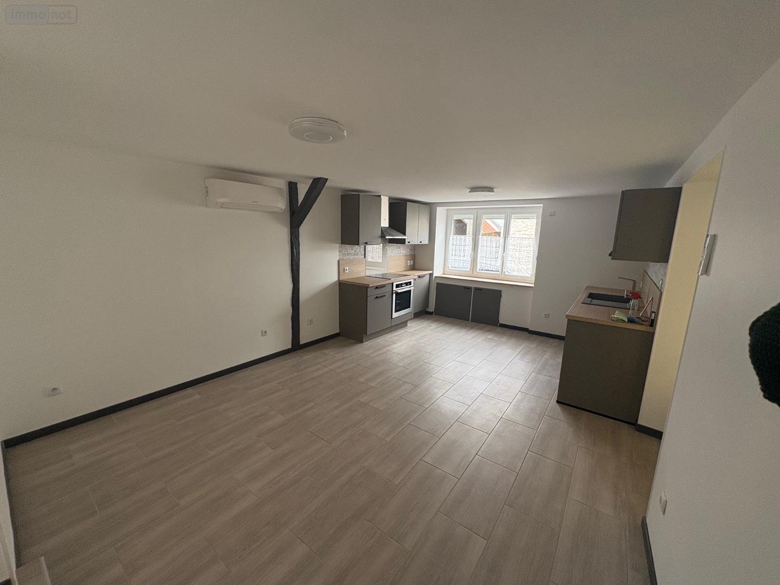 Location maison Meung-sur-Loire 45130 Loiret 99 m2 4 pièces 950 euros