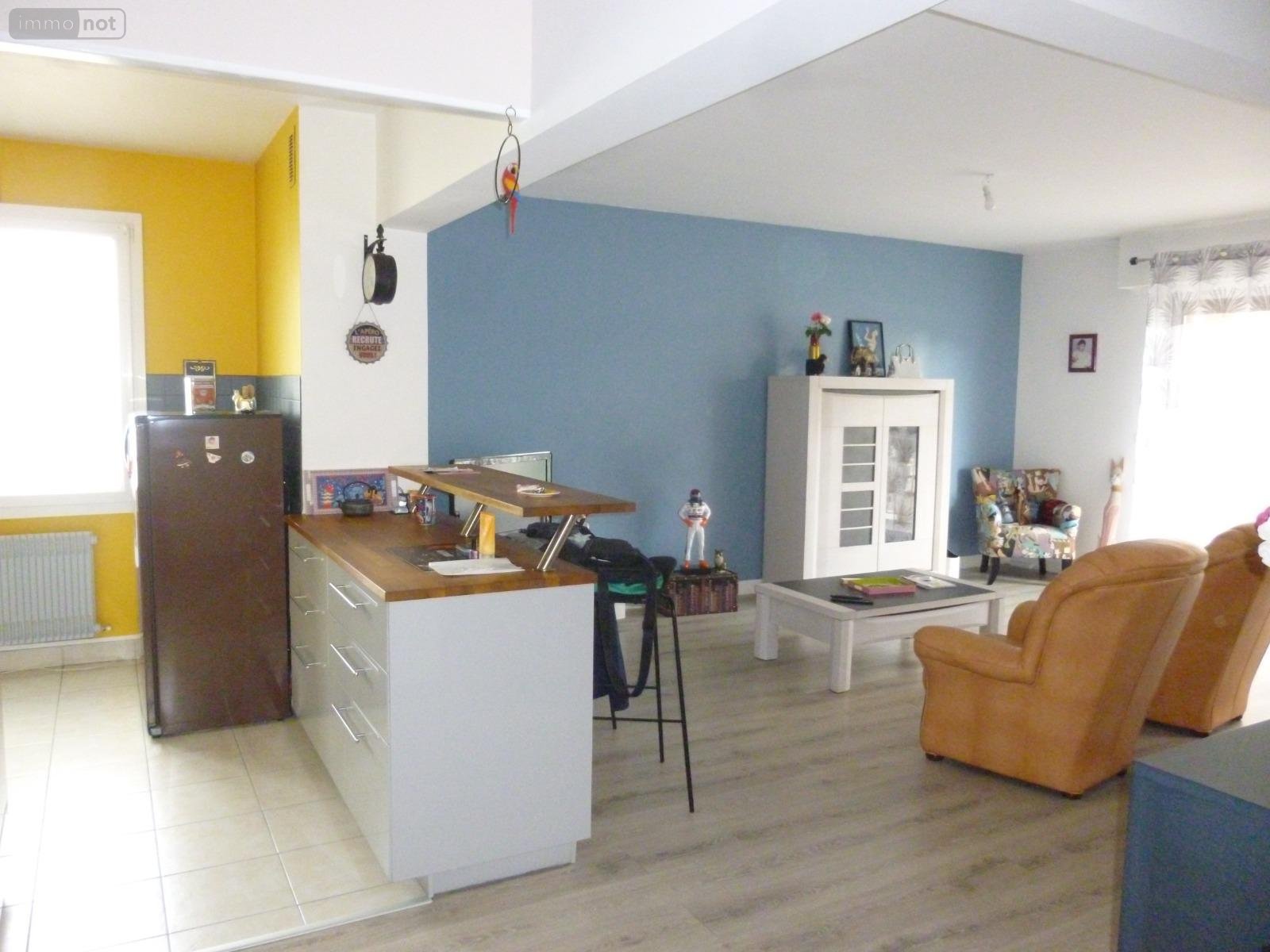 Appartement a vendre Cosne-Cours-sur-Loire 58200 Nièvre 85 m2 3 pièces 116600 euros