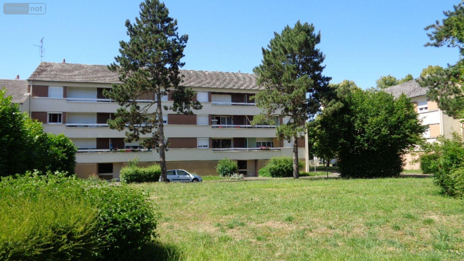 Location appartement Mer 41500 Loir-et-Cher 64 m2 3 pièces 525 euros