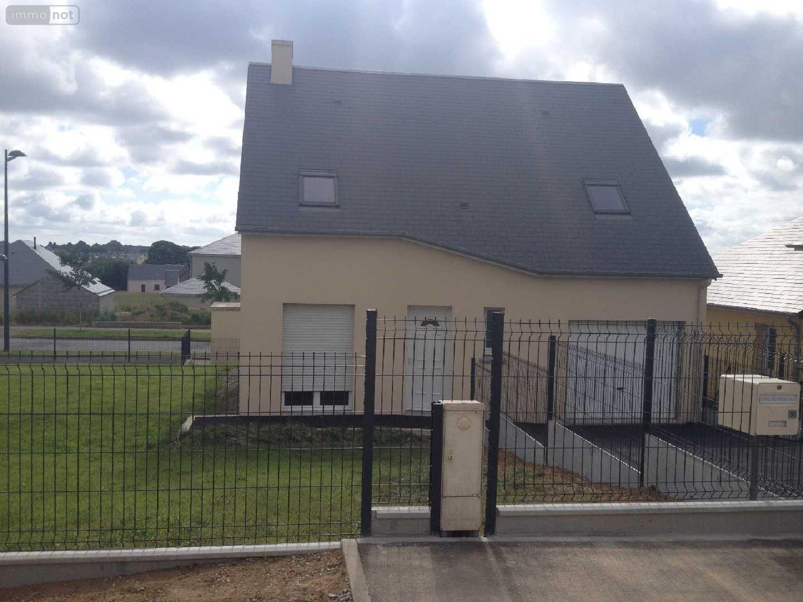 Location maison Saint-Senier-sous-Avranches 50300 Manche 84 m2 4 pièces 760 euros