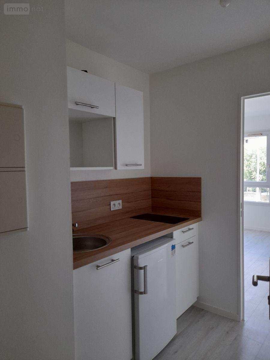 Location appartement Rennes 35000 Ille-et-Vilaine 22 m2 1 pièce 535 euros