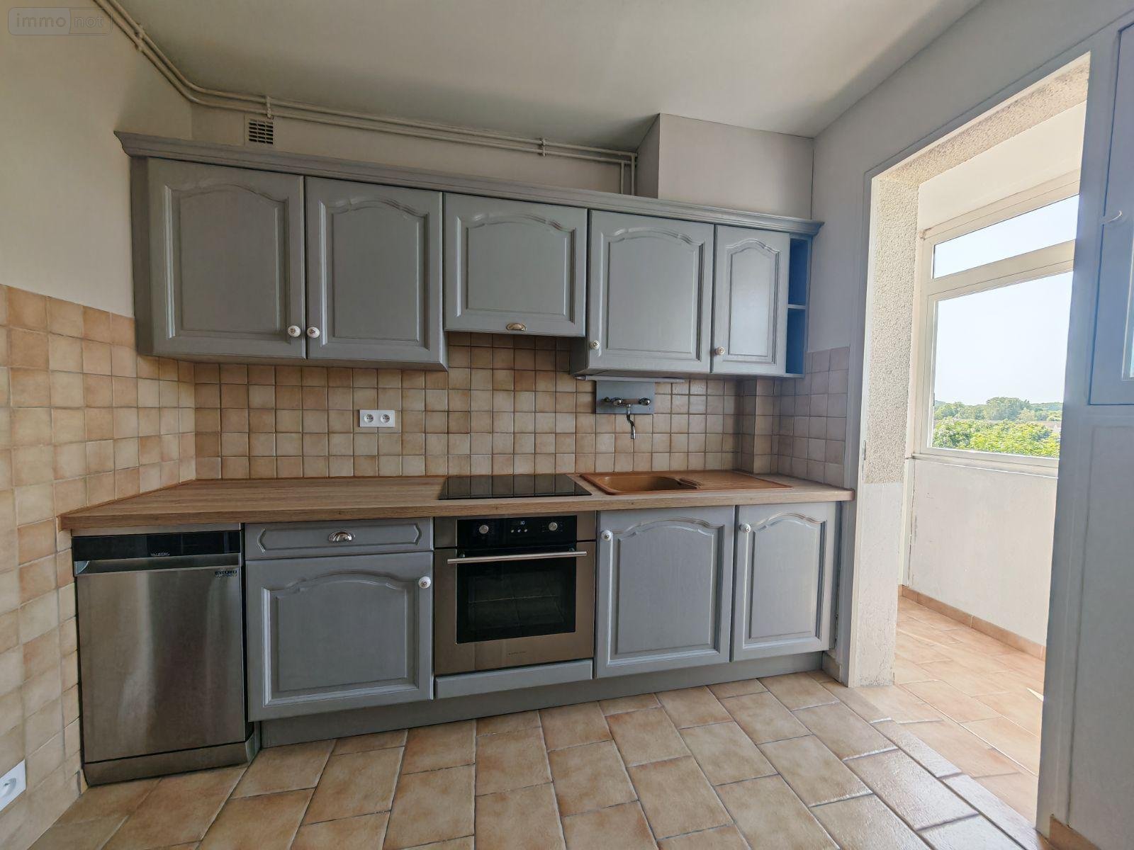 Location appartement Nogent-le-Rotrou 28400 Eure-et-Loir 65 m2 3 pièces 650 euros