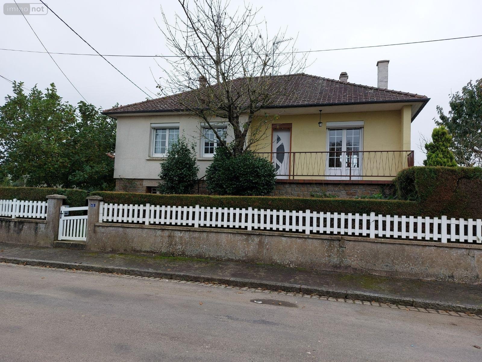 Location maison Saint-James 50240 Manche 108 m2 5 pièces 690 euros