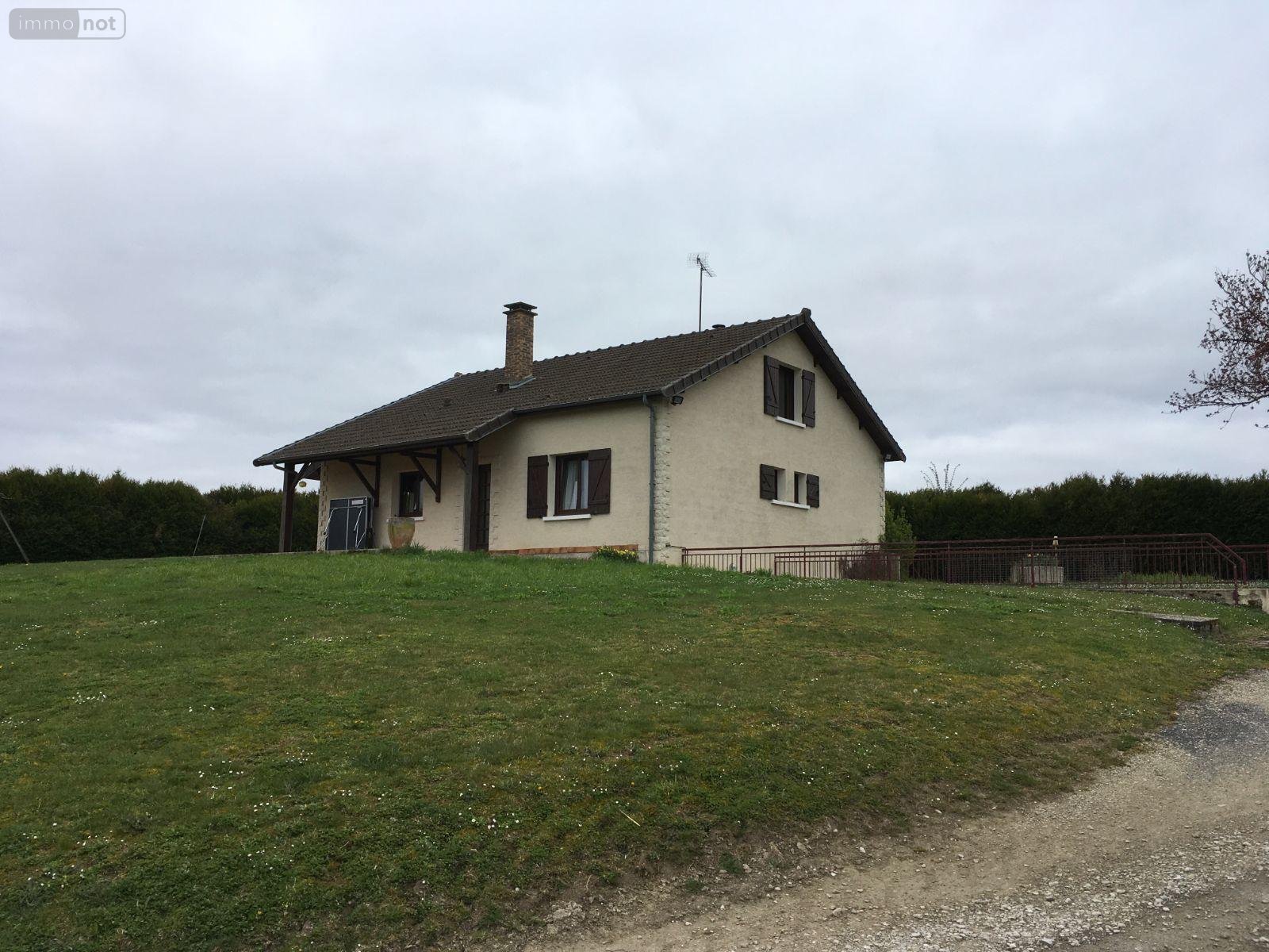 Location maison Châtelraould-Saint-Louvent 51300 Marne 133 m2 6 pièces 700 euros