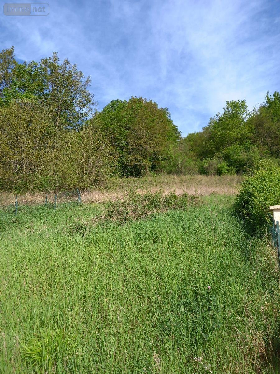 Terrain a batir a vendre Mareil-sur-Loir 72200 Sarthe 1397 m2  25600 euros