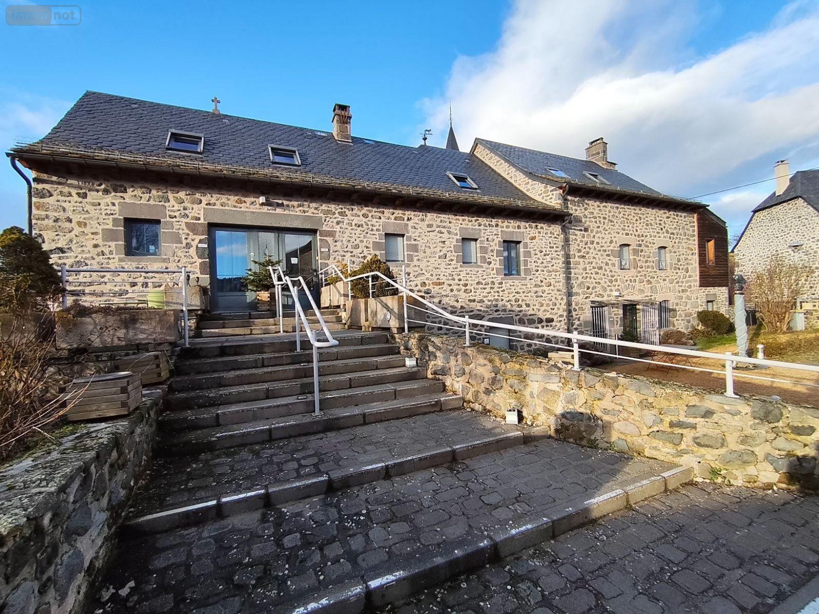 Maison a vendre Neussargues en Pinatelle 15170 Cantal 546 m2 16 pièces 999000 euros