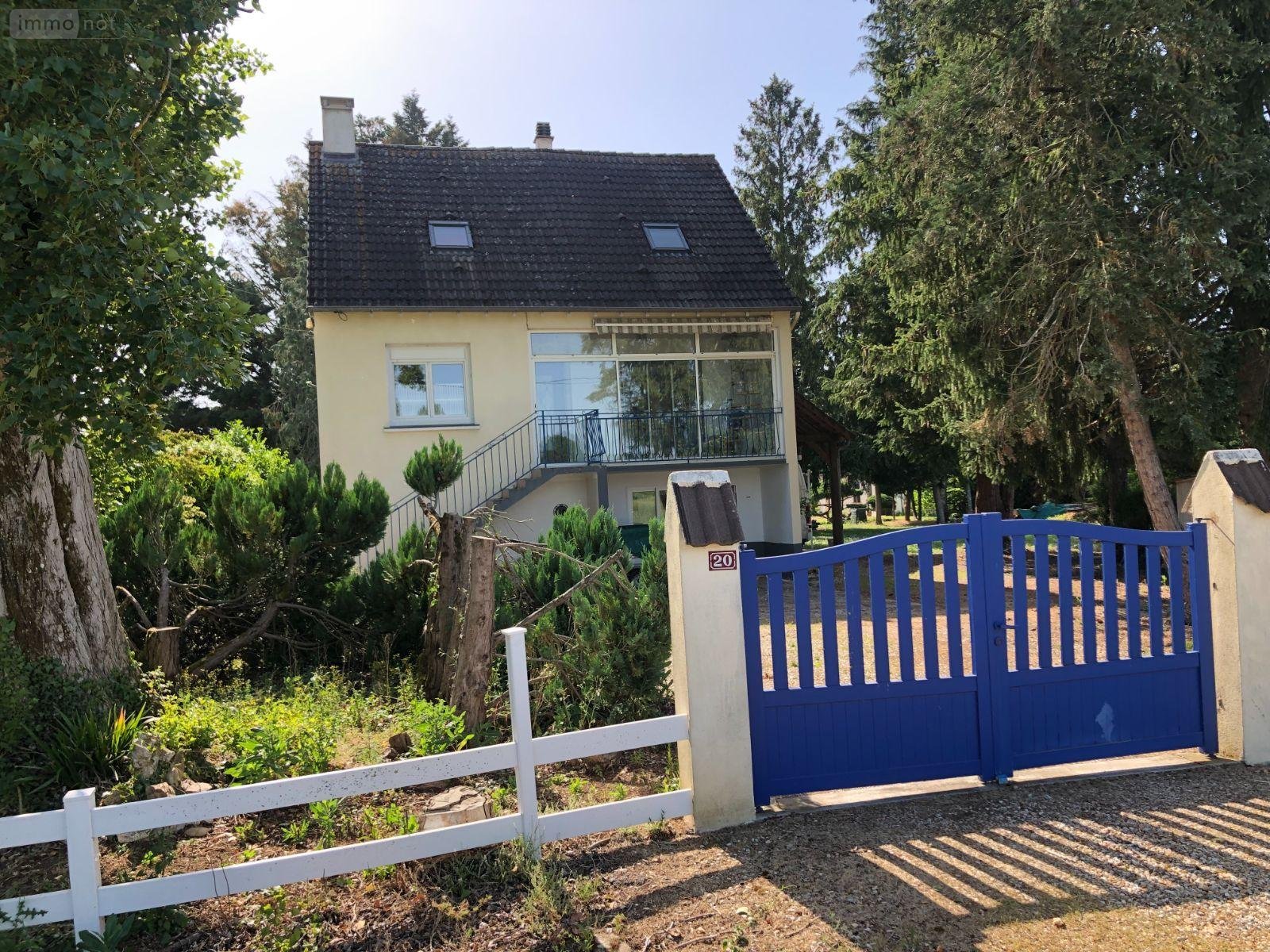 Maison a vendre Chârost 18290 Cher 125 m2  152830 euros