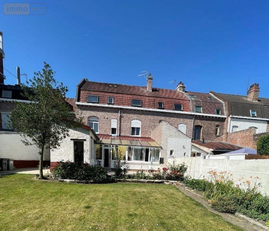 Immeuble a vendre Béthune 62400 Pas-de-Calais 270 m2  364400 euros