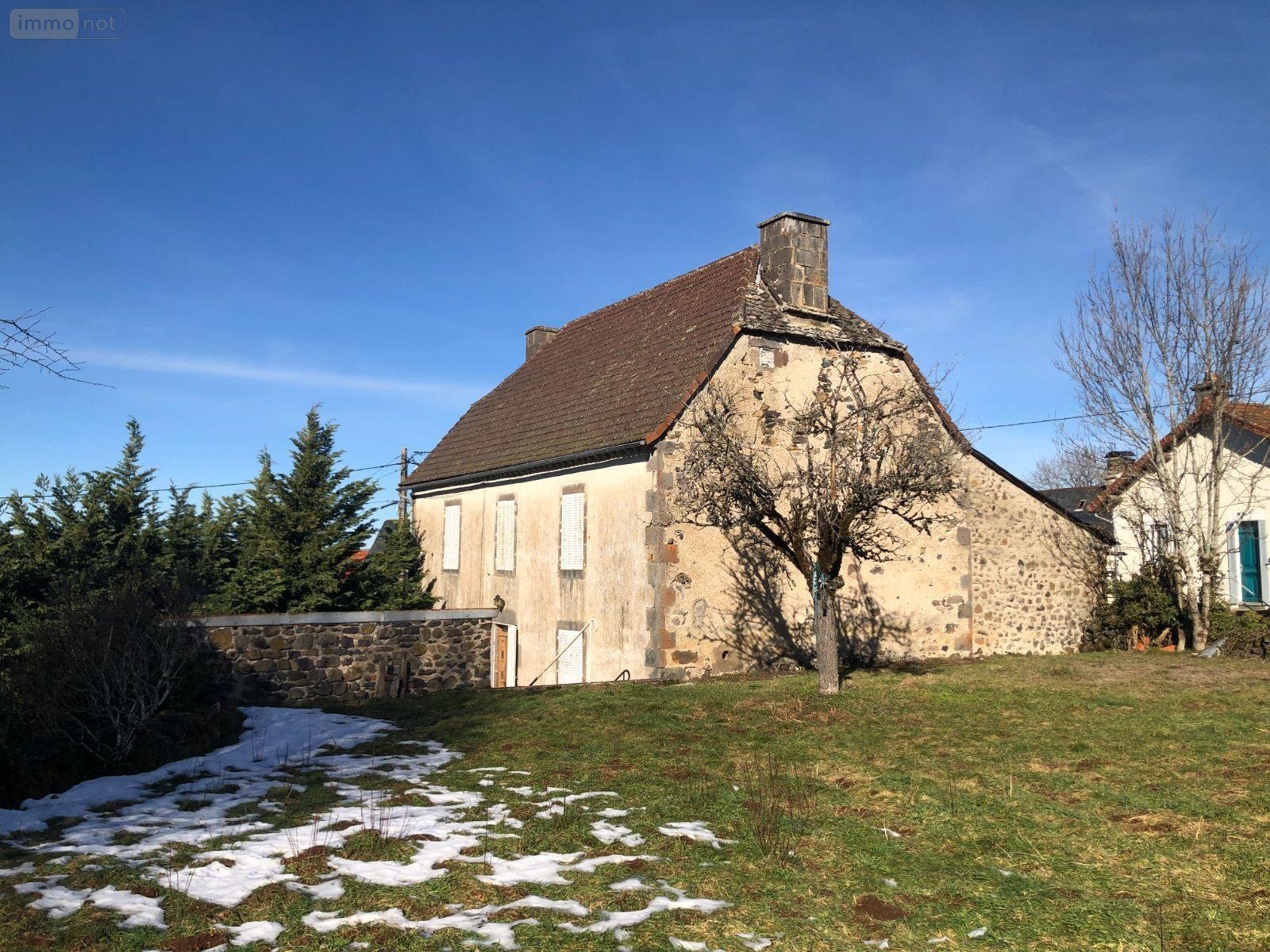 Maison a vendre Anglards-de-Salers 15380 Cantal 110 m2  53000 euros