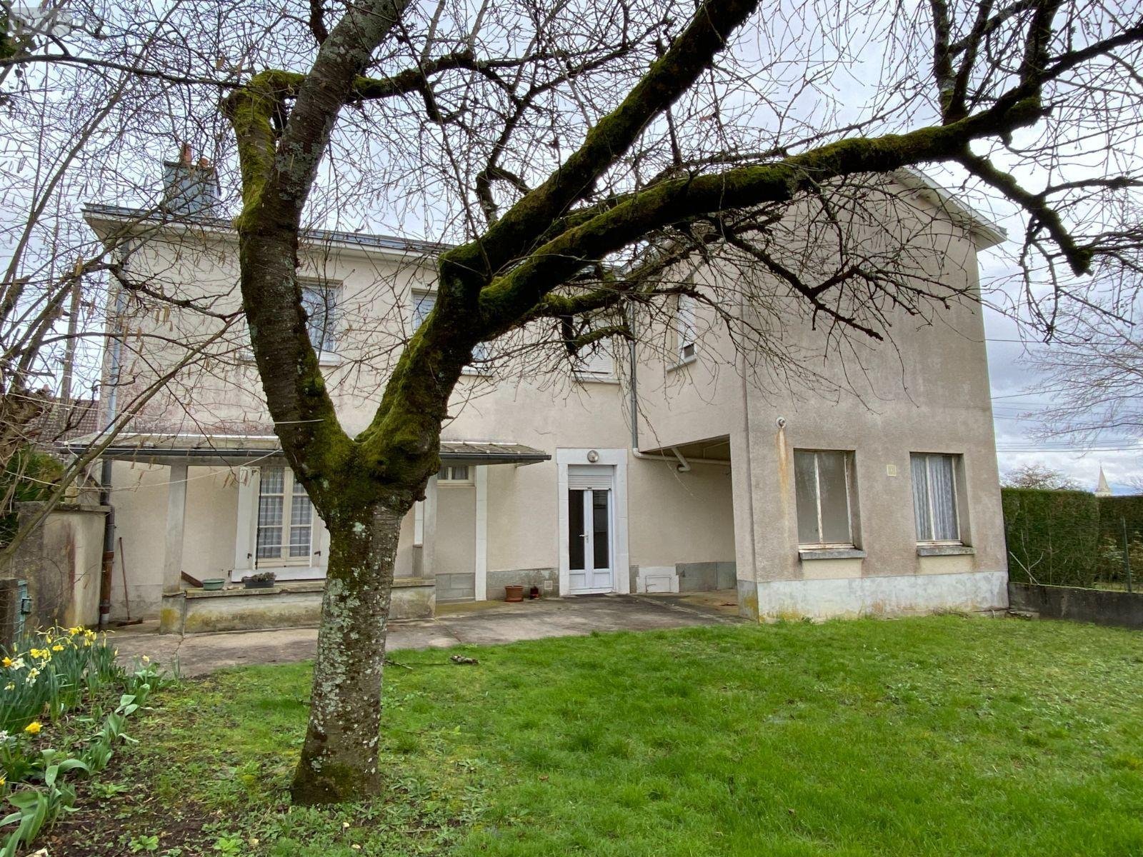 Maison a vendre Villedieu-sur-Indre 36320 Indre 200 m2 7 pièces 149600 euros