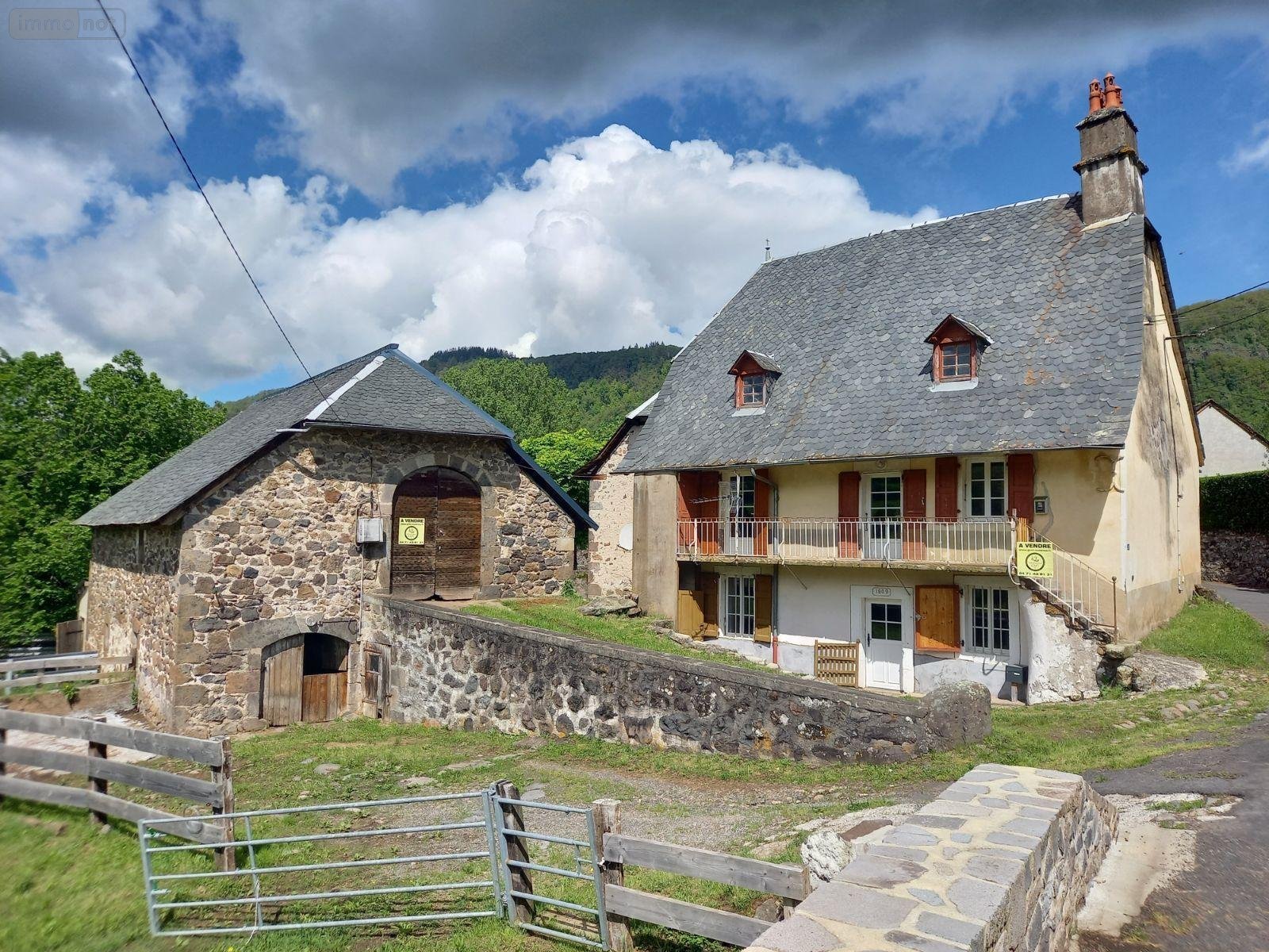 Maison a vendre Vic-sur-Cère 15800 Cantal 106 m2  138300 euros