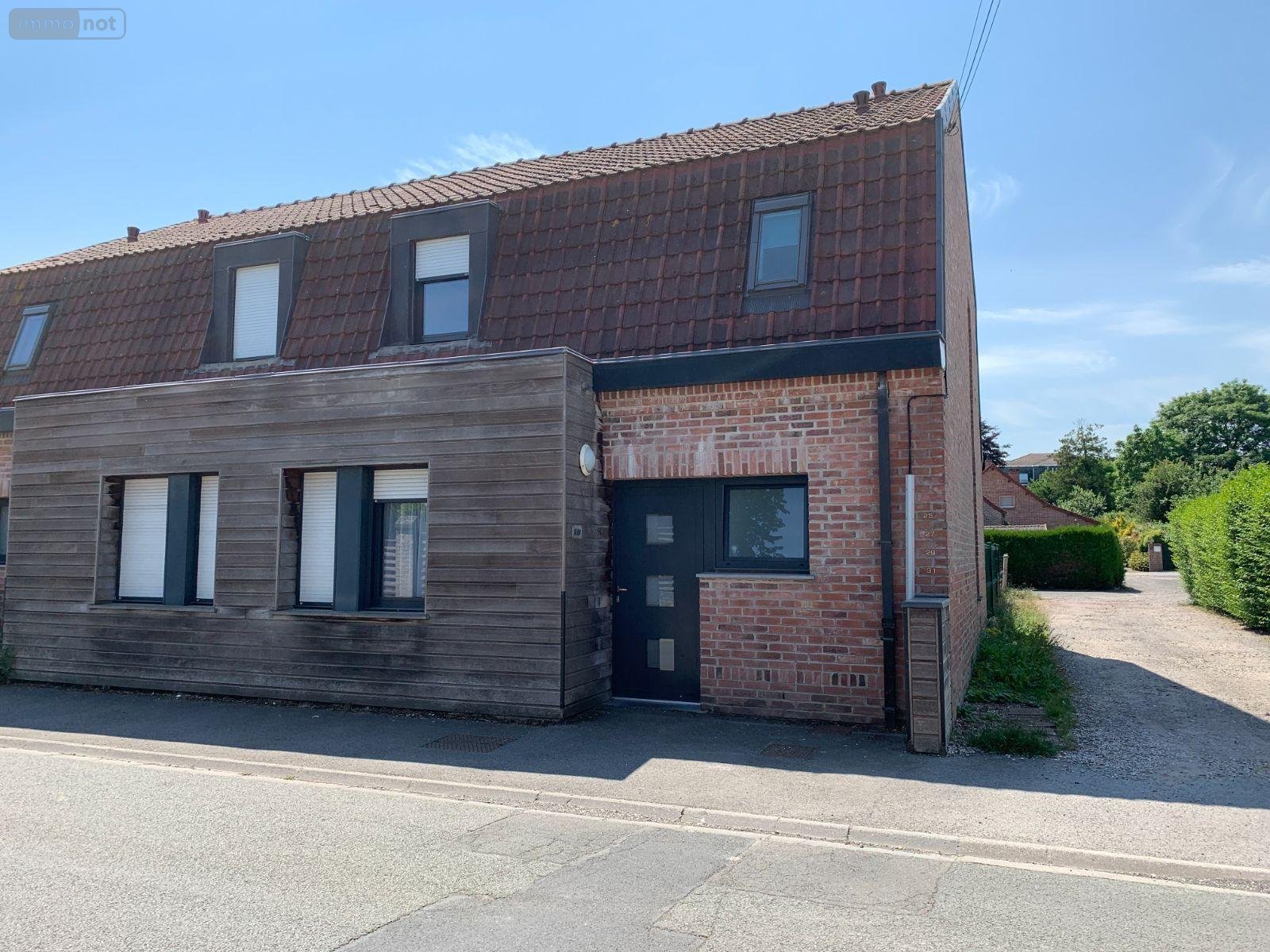 Location maison Bailleul 59270 Nord 84 m2 5 pièces 1000 euros