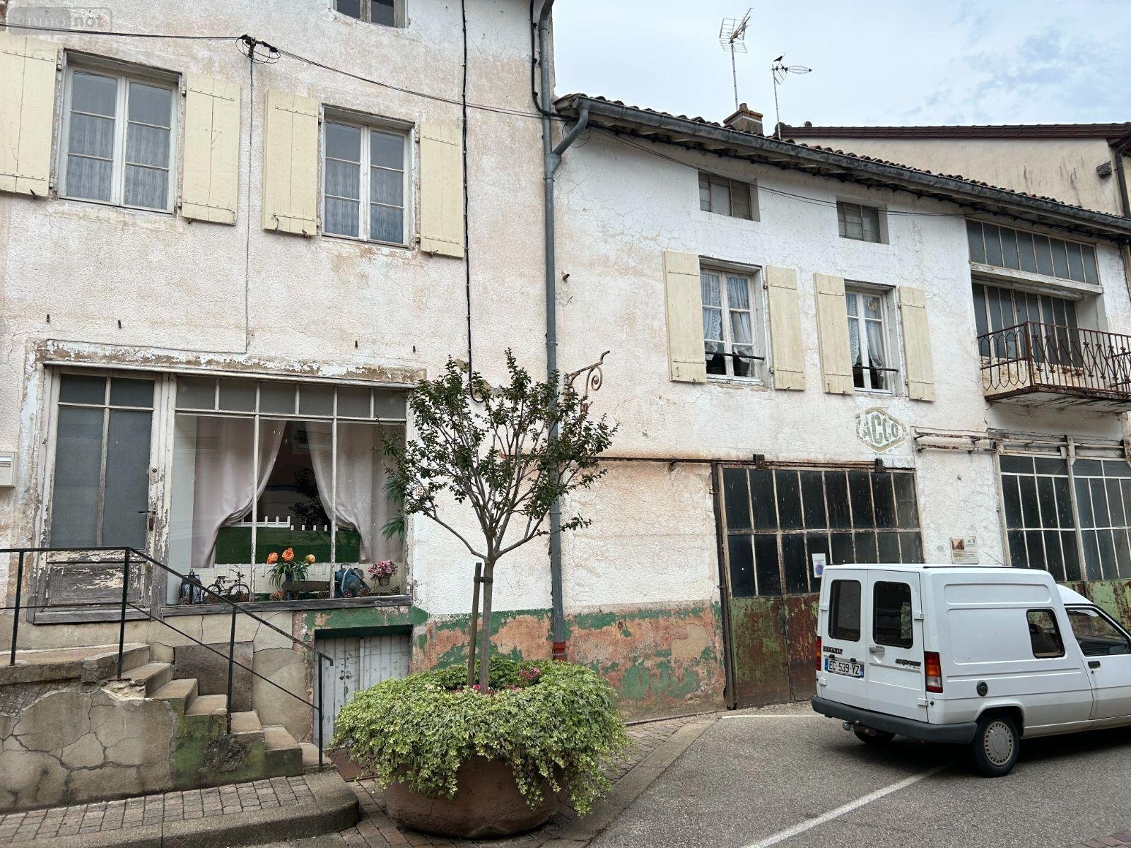 Immeuble a vendre Cuisery 71290 Saône-et-Loire 140 m2  99000 euros