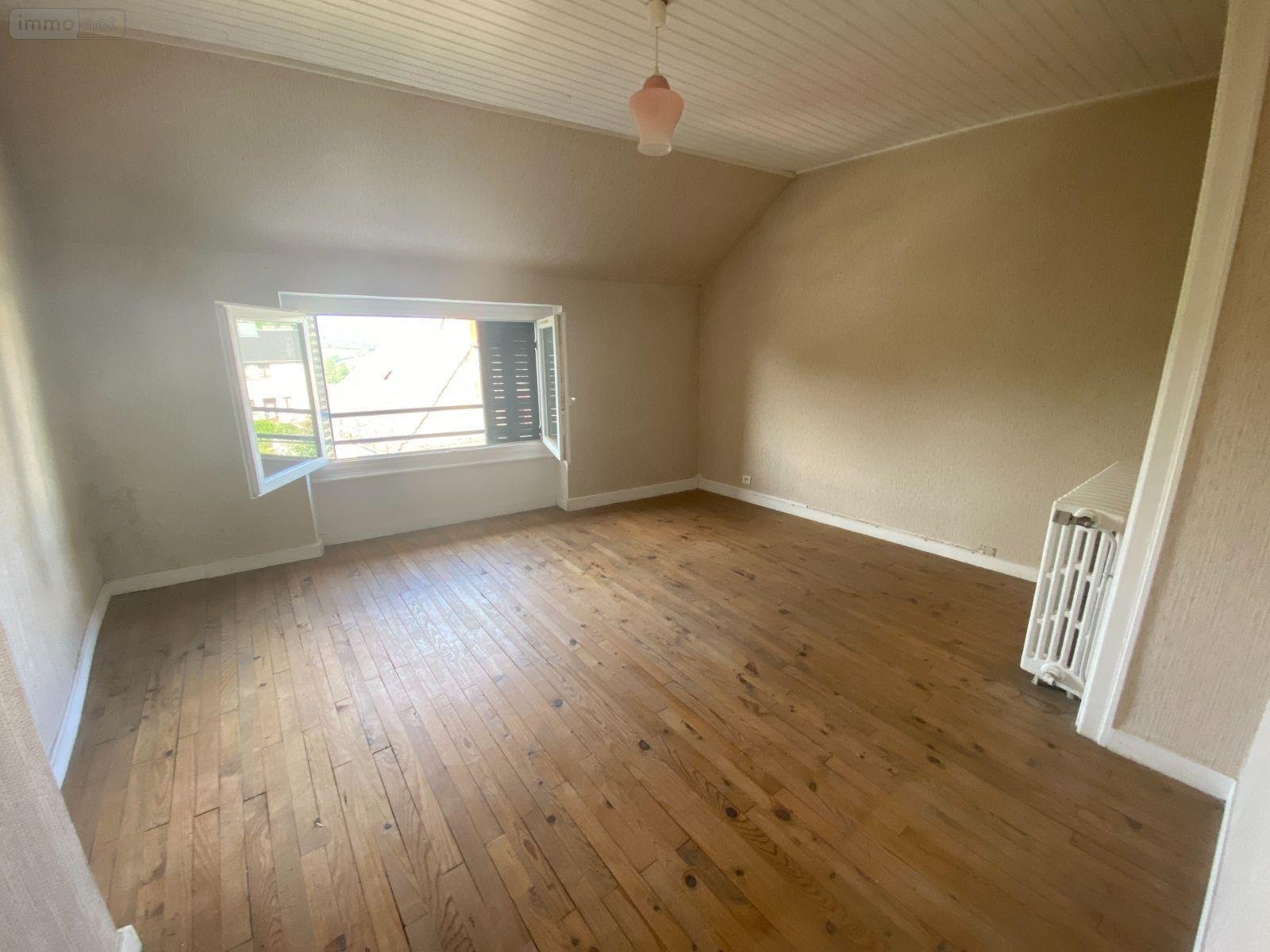 Maison a vendre Mauriac 15200 Cantal 65 m2  53000 euros