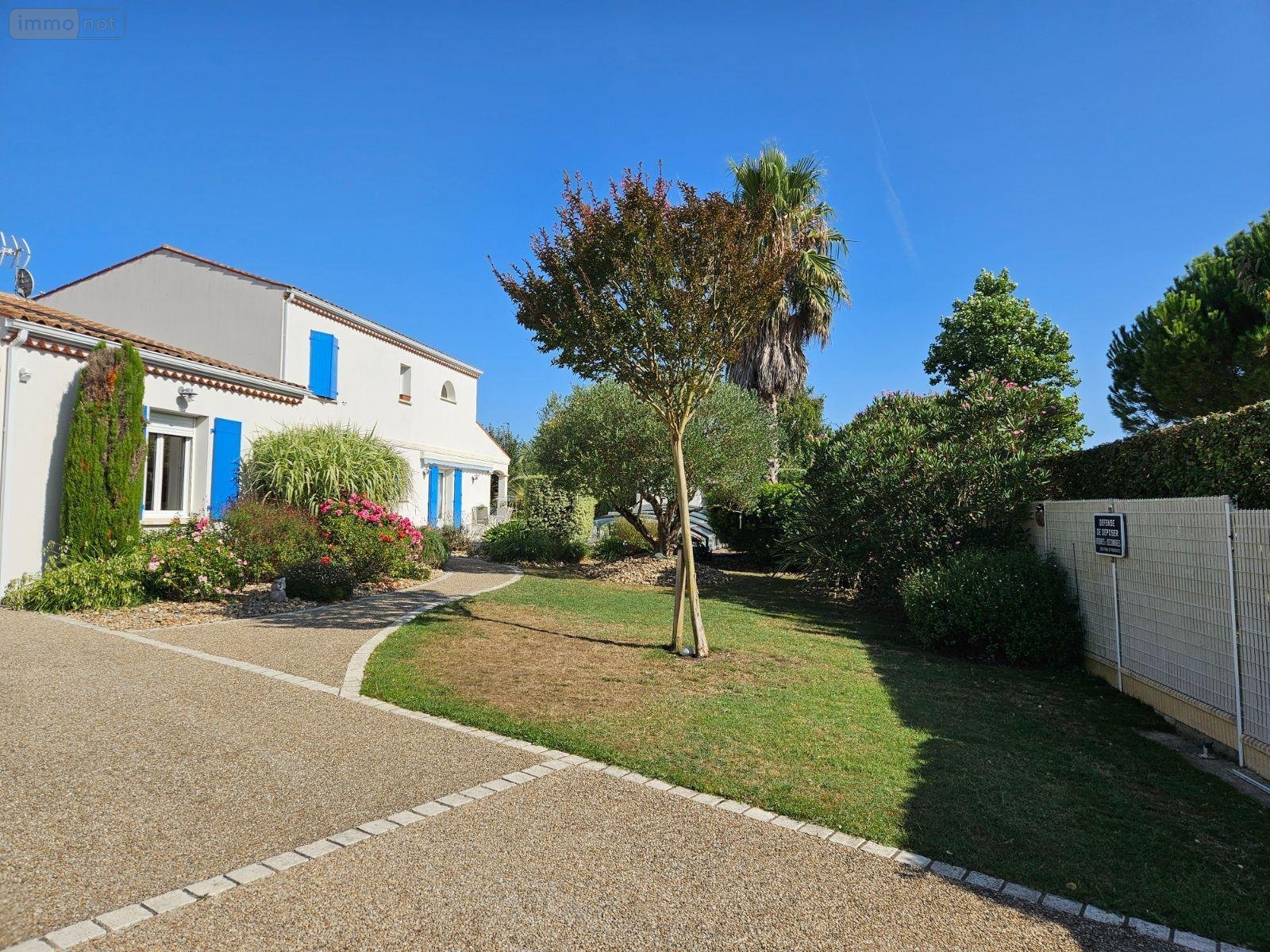 Maison a vendre Le Gua 17600 Charente-Maritime 207 m2 8 pièces 676000 euros