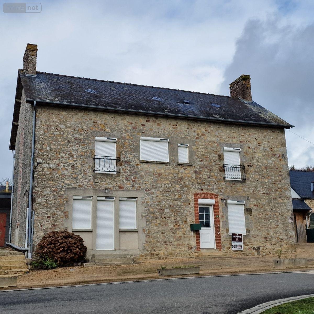 Maison a vendre Crennes-sur-Fraubée 53700 Mayenne 133 m2 5 pièces 126000 euros
