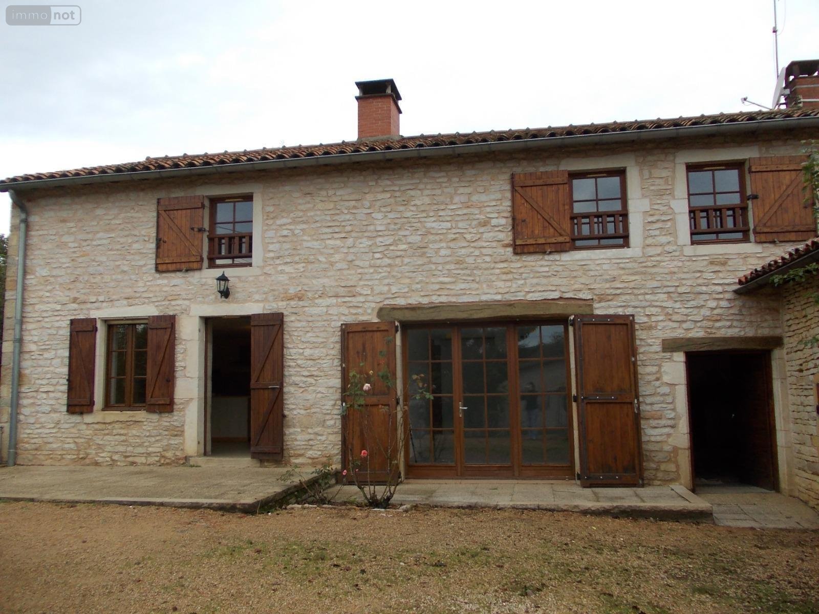 Location maison Massilly 71250 Saône-et-Loire 165 m2 6 pièces 890 euros