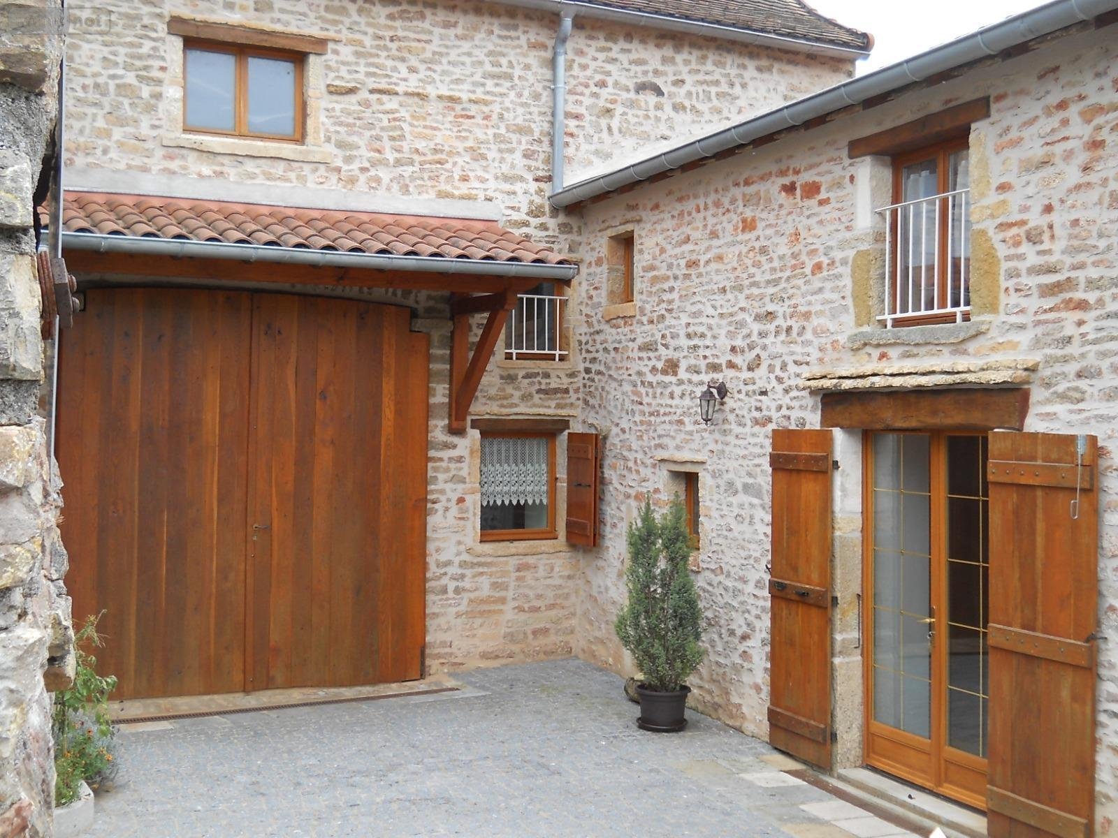 Location maison Jalogny 71250 Saône-et-Loire 110 m2 4 pièces 790 euros
