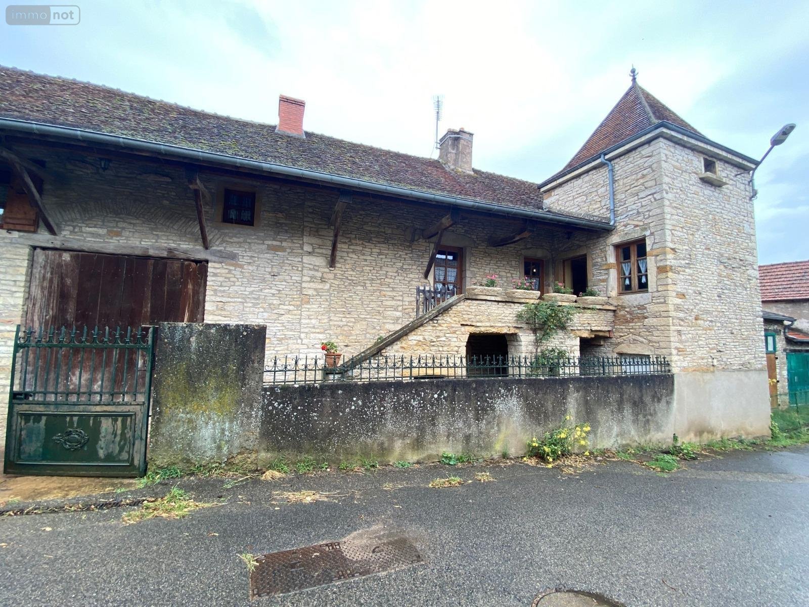 Location maison Cortevaix 71460 Saône-et-Loire 110 m2 4 pièces 790 euros
