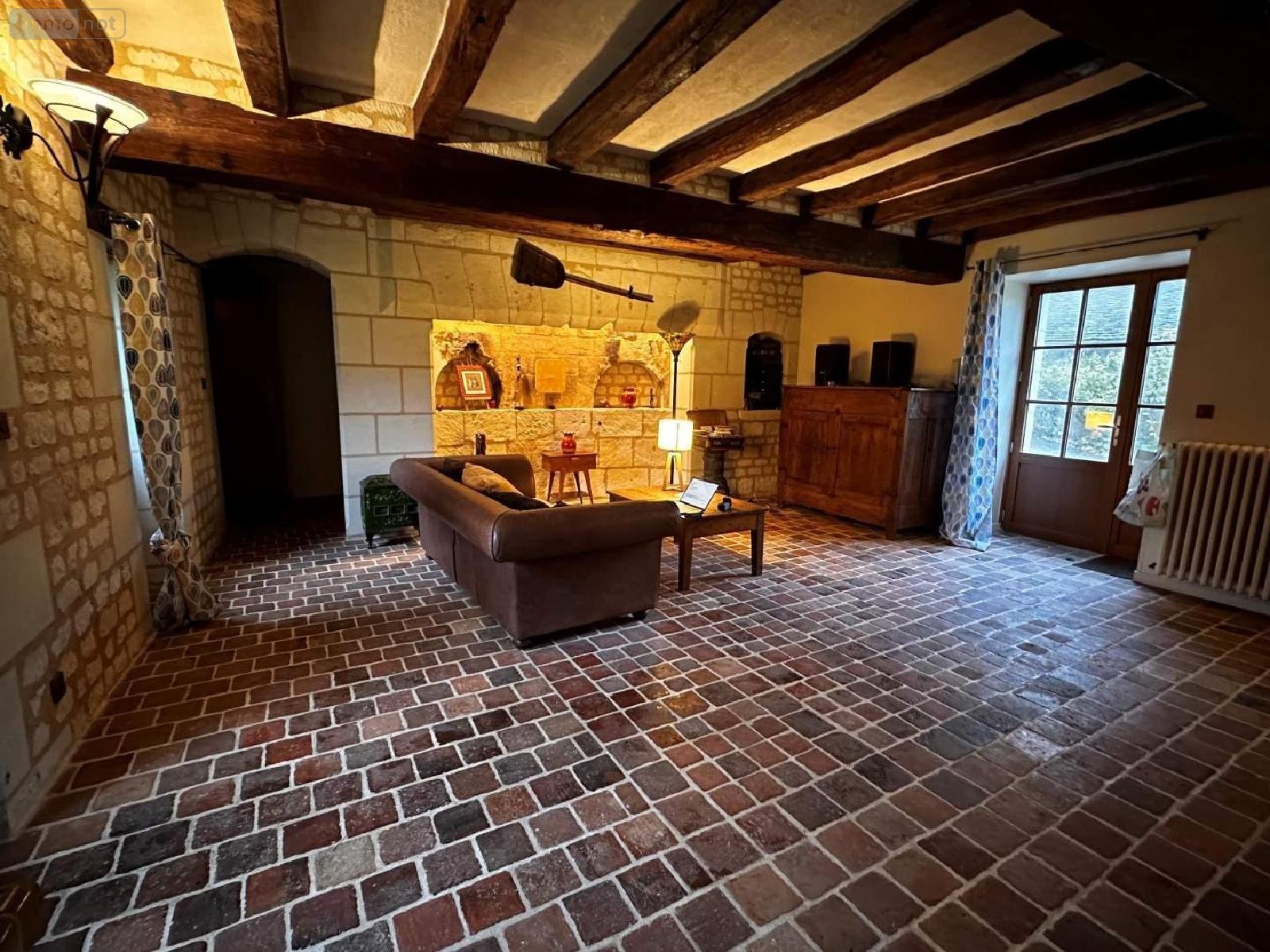 propriete a vendre Ligré 37500 Indre-et-Loire 325 m2 15 pièces 430400 euros