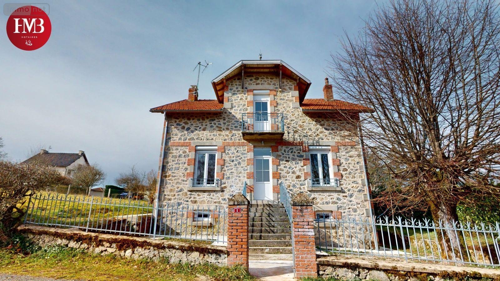 Maison a vendre Lacapelle-Viescamp 15150 Cantal 125 m2  229000 euros