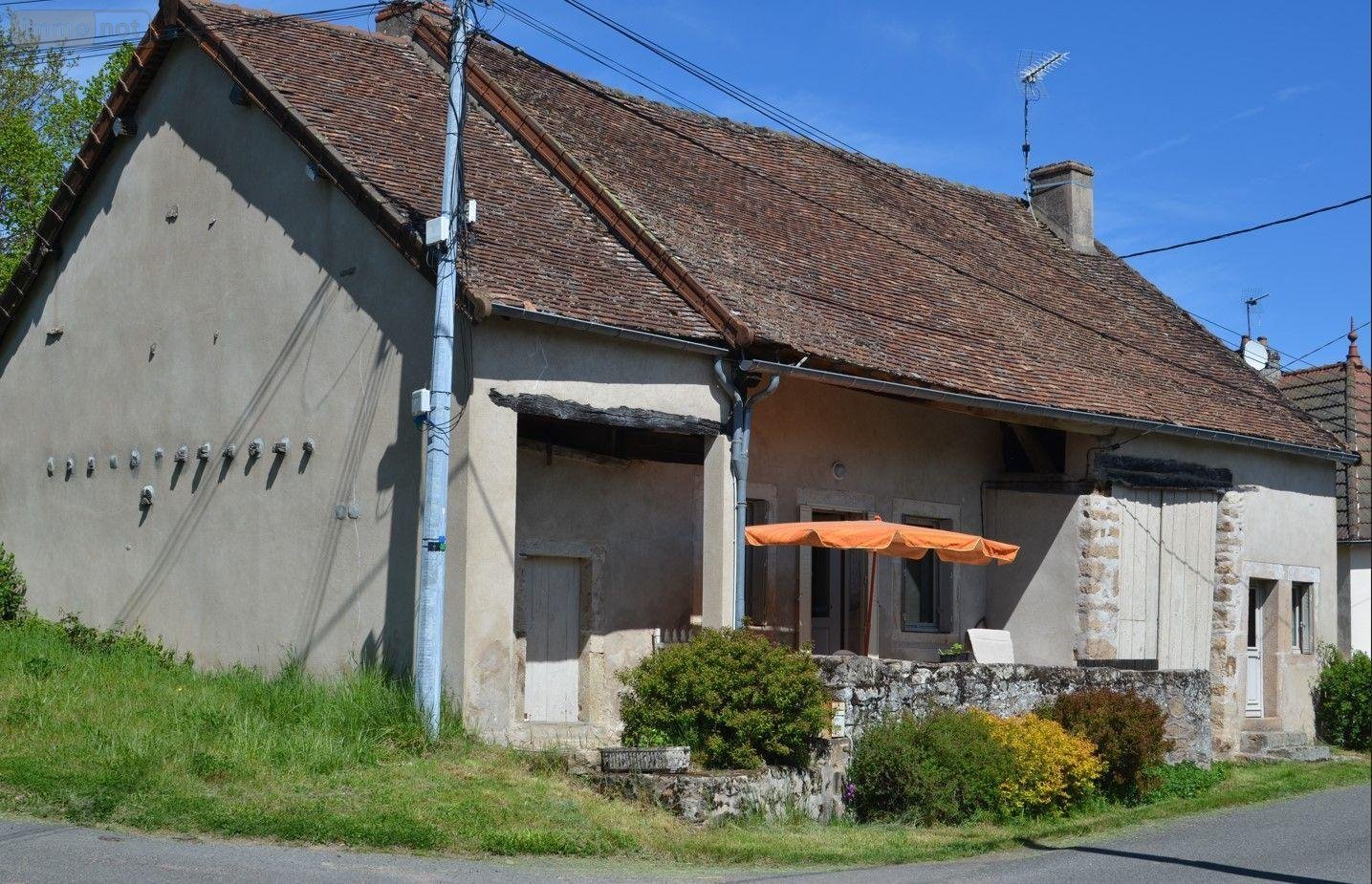 Maison a vendre Saint-Sernin-du-Bois 71200 Saône-et-Loire 145 m2 4 pièces 126900 euros