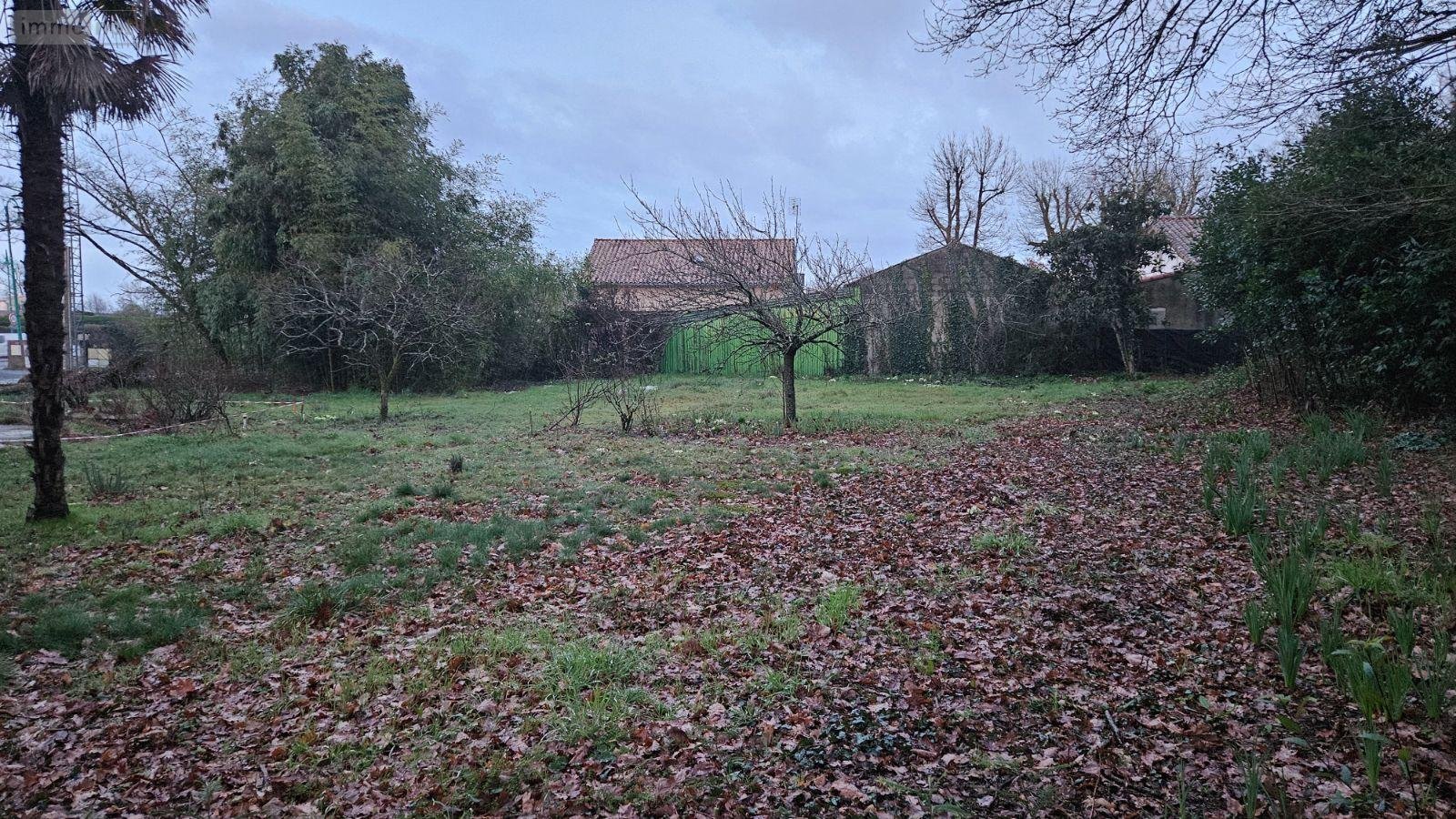 Terrain a batir a vendre Breuillet 17920 Charente-Maritime 1502 m2  84000 euros