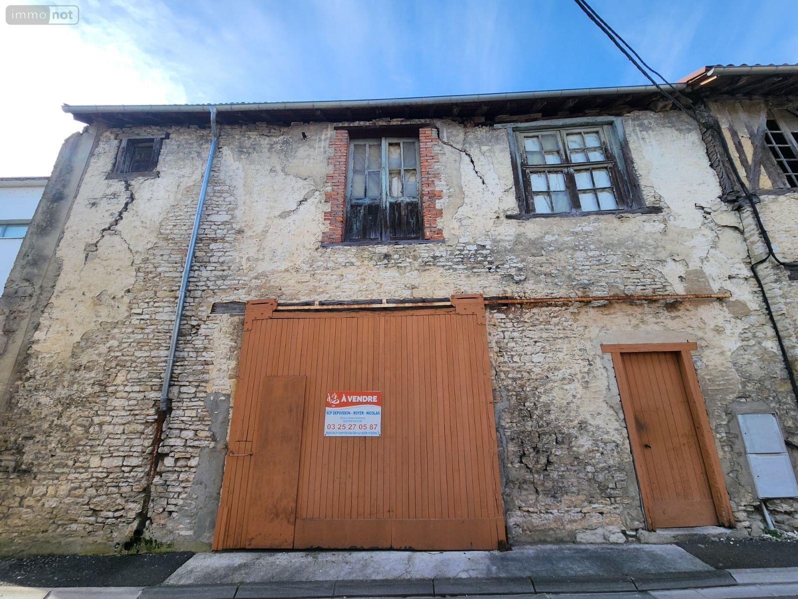 Garage et parking a vendre Bar-sur-Aube 10200 Aube 70 m2  36000 euros
