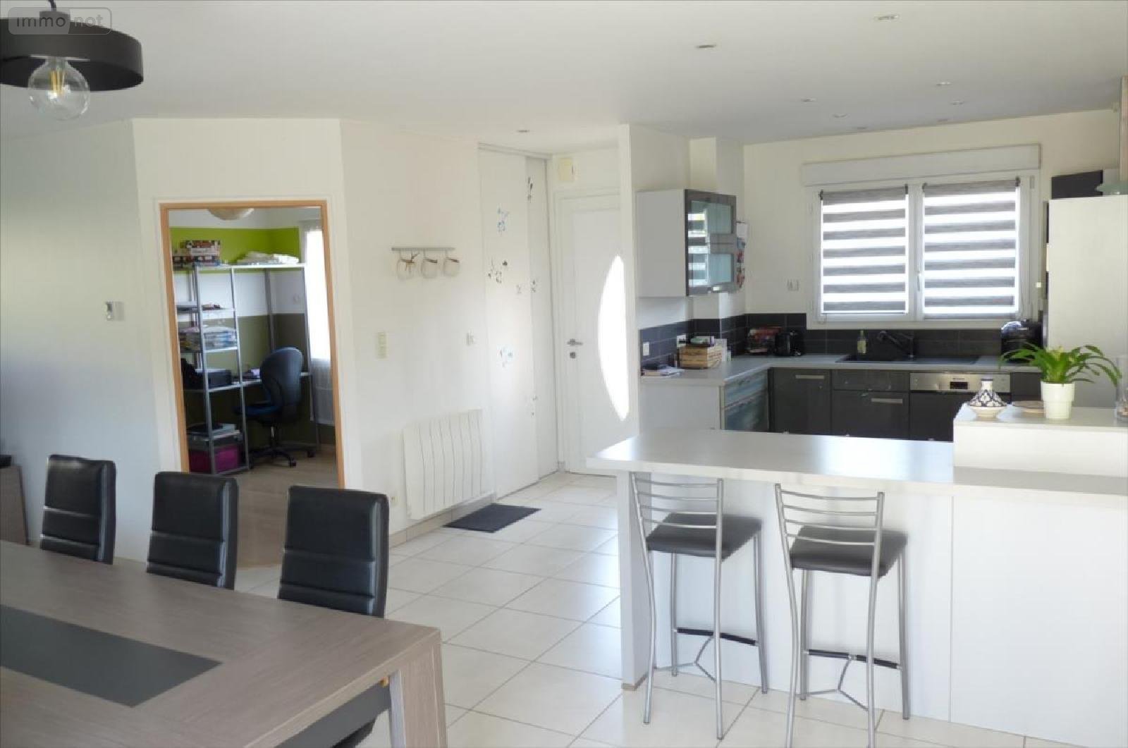 Maison a vendre Ambrières-les-Vallées 53300 Mayenne 100 m2 5 pièces 223600 euros