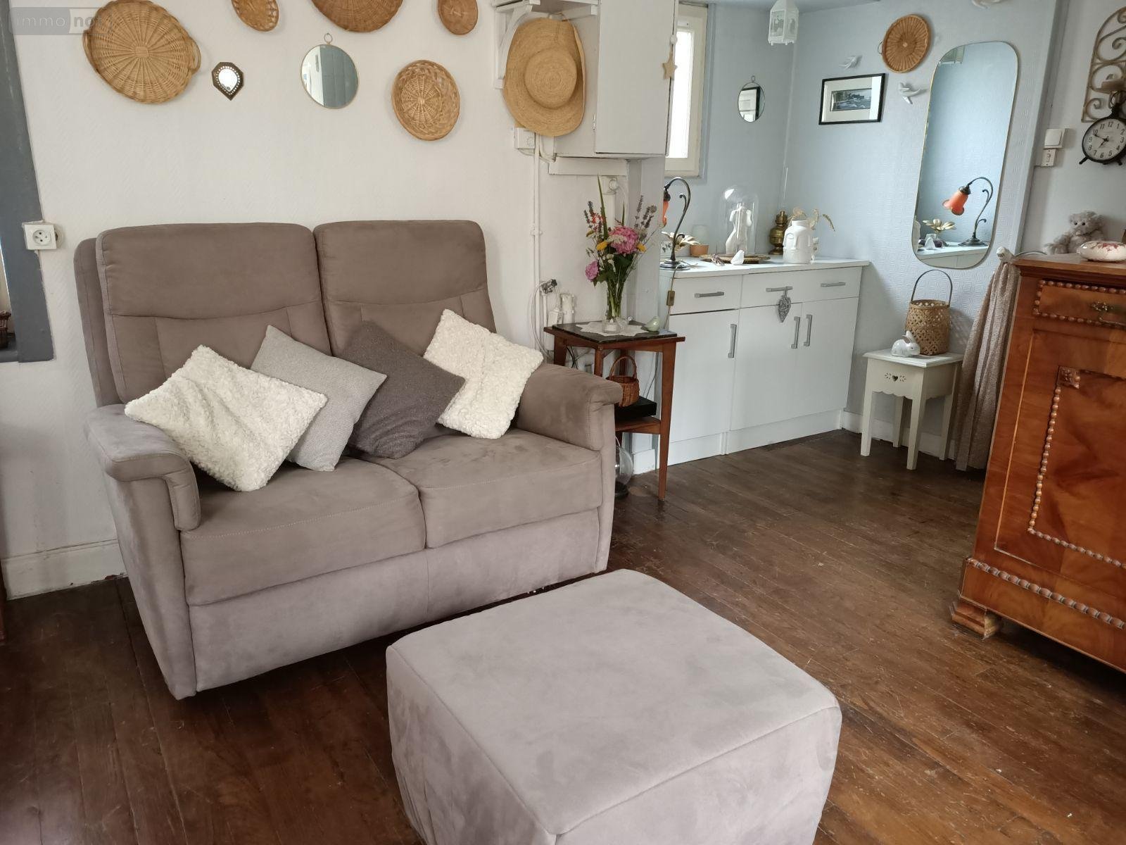 Location maison Vitré 35500 Ille-et-Vilaine 40 m2 2 pièces 490 euros