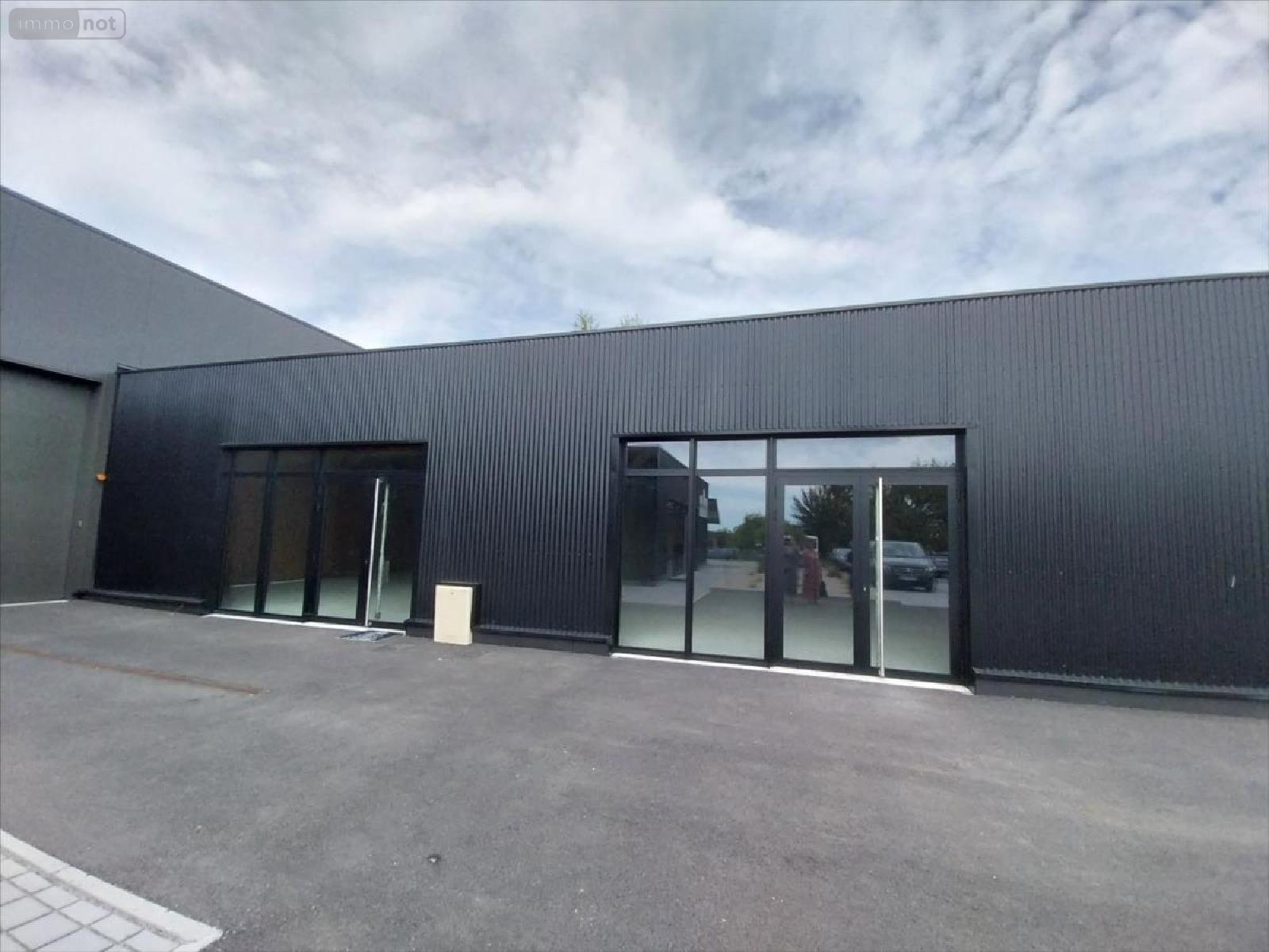 Location fonds et murs commerciaux Vitré 35500 Ille-et-Vilaine 82 m2  750 euros