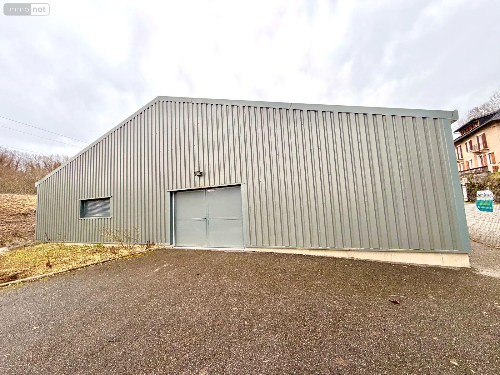 Fonds et murs commerciaux a vendre Cognin 73160 Savoie 1000 m2  699000 euros